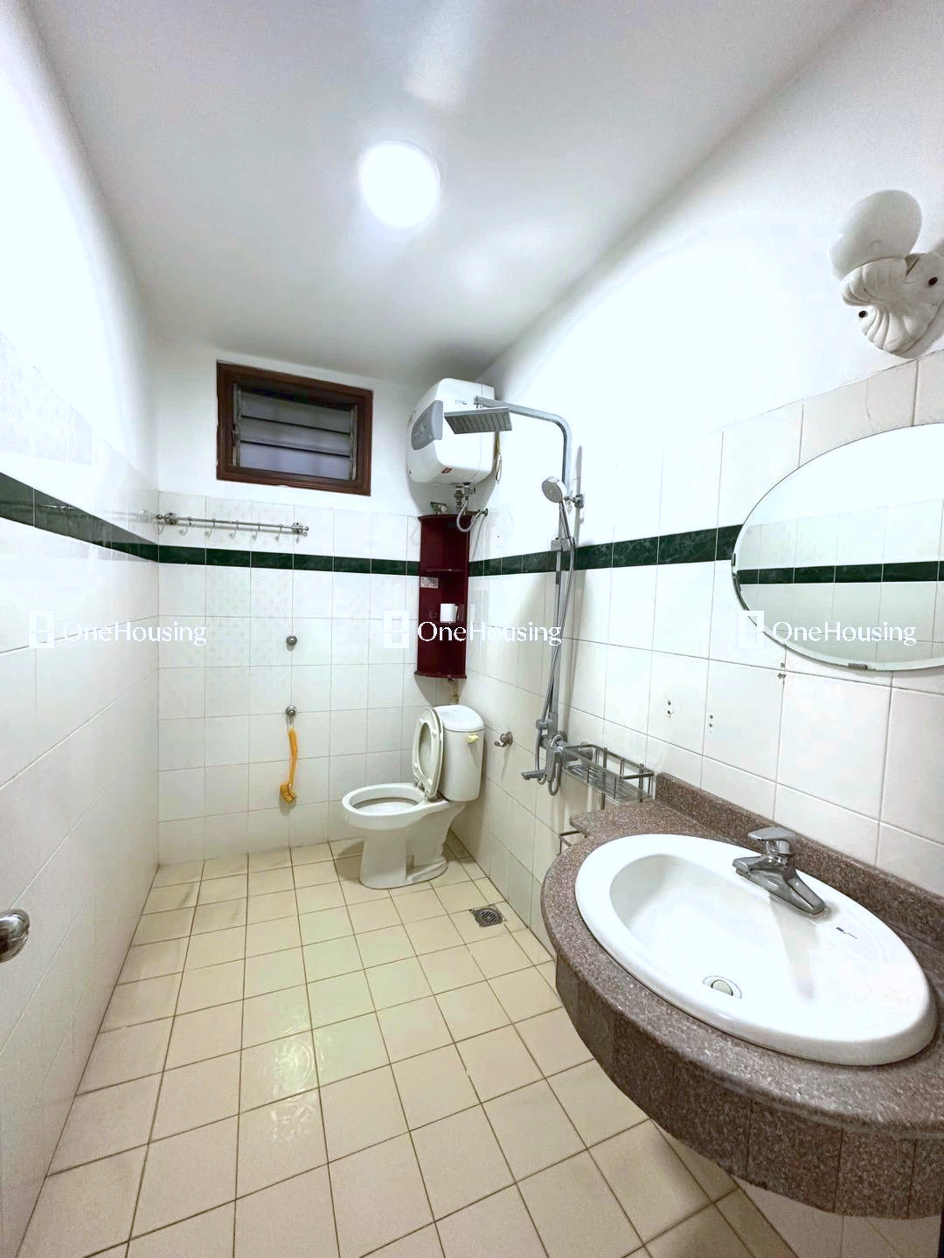 Nhà mặt ngõ cách Cầu Giấy 30m, P. Nghĩa Đô, Q. Cầu Giấy, TP. Hà Nội