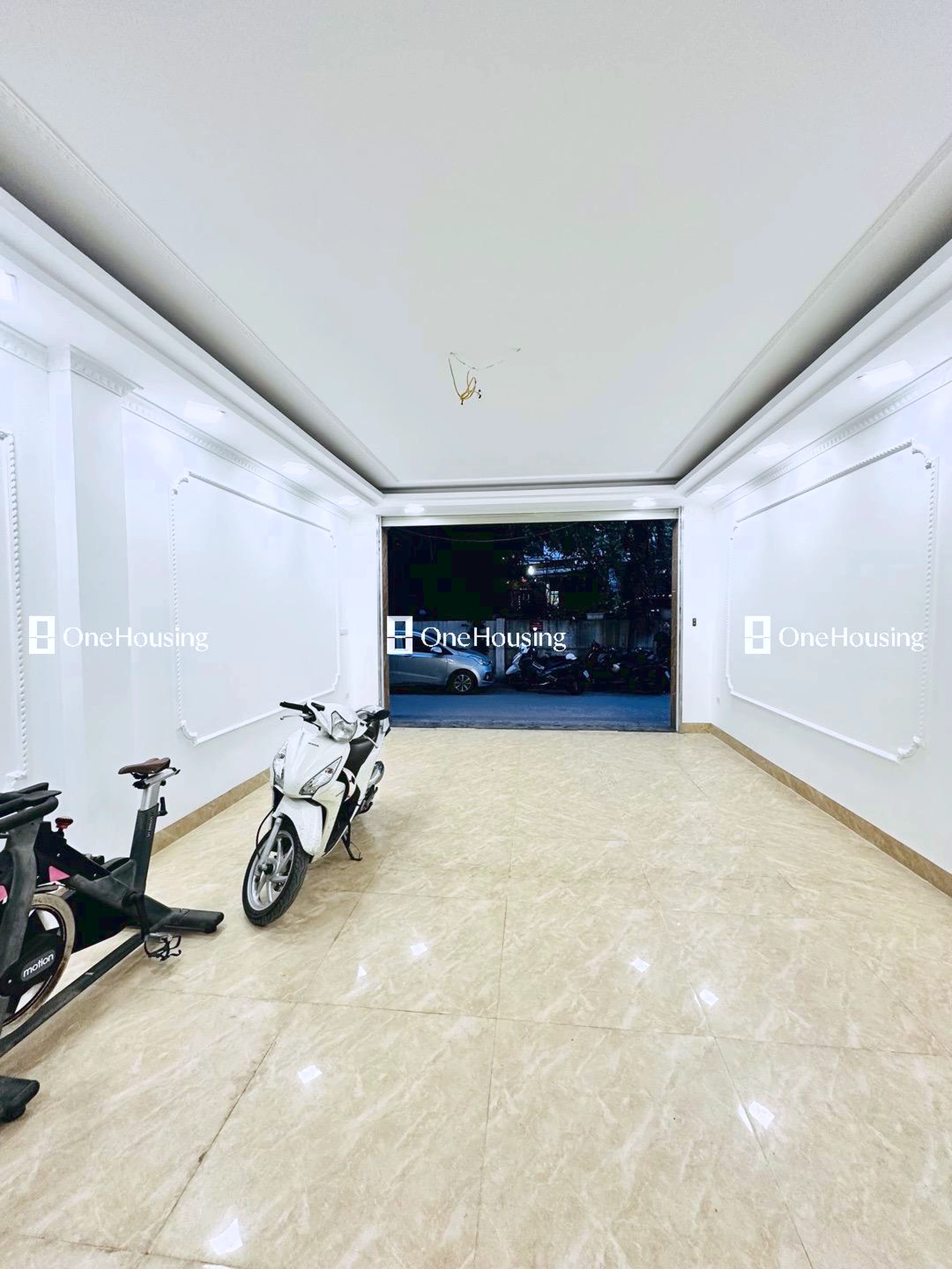 Nhà mặt ngõ cách Lạc Long Quân 70m, P. Nghĩa Đô, Q. Cầu Giấy, TP. Hà Nội