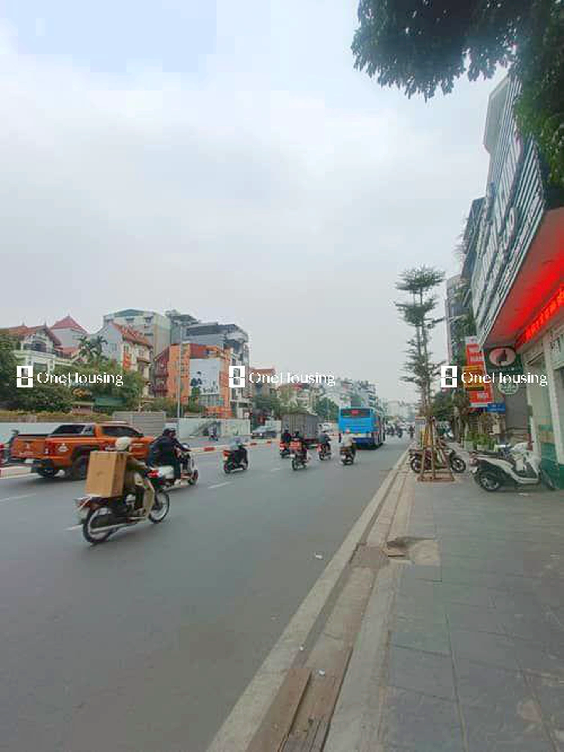 Nhà mặt phố Âu Cơ, P. Quảng An, Q. Tây Hồ, TP. Hà Nội