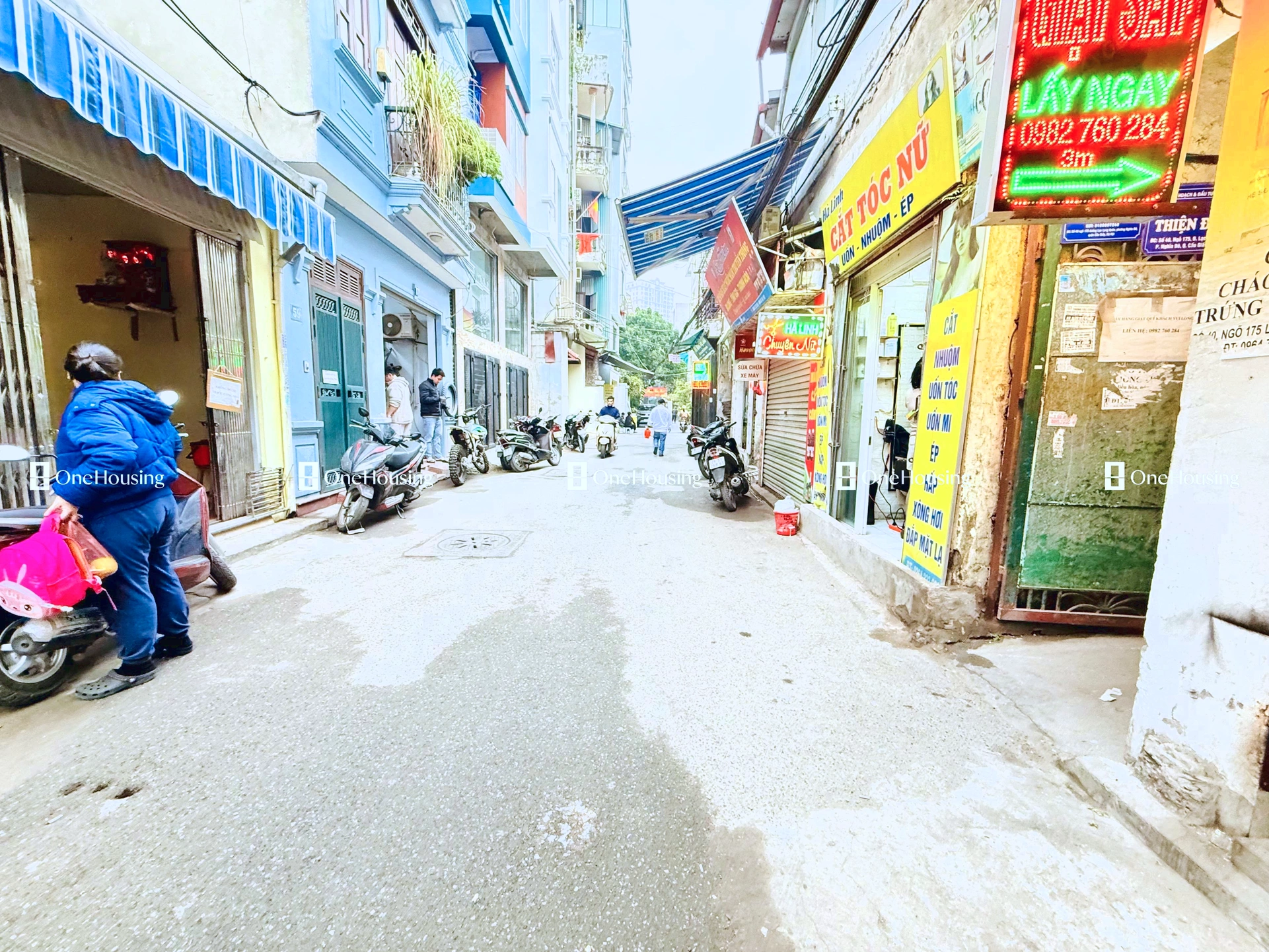 Nhà mặt ngõ cách Lạc Long Quân 100m, P. Nghĩa Đô, Q. Cầu Giấy, TP. Hà Nội