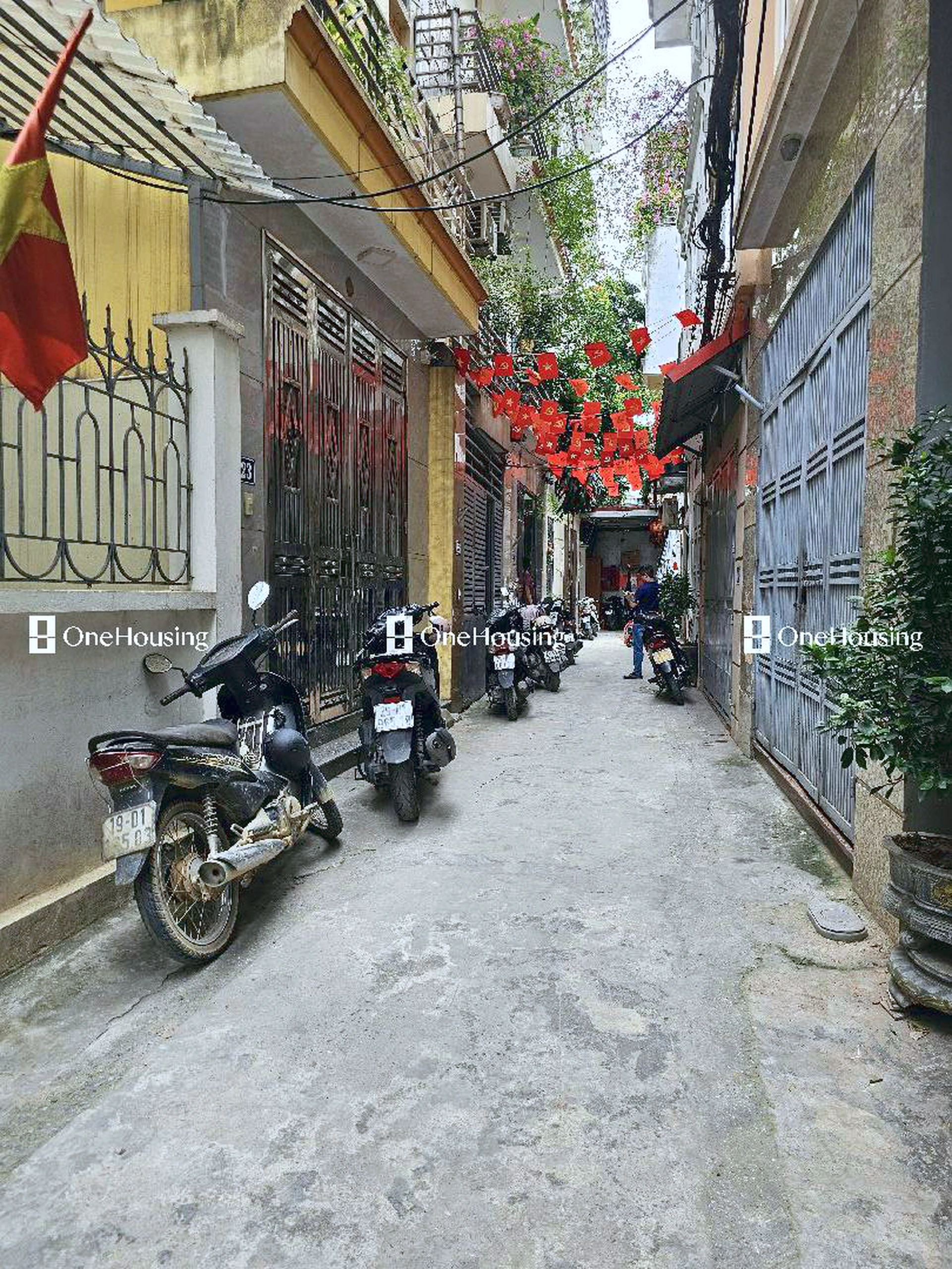 Nhà mặt ngõ cách Ngọc Thụy (mặt đê và đường gom chân đê) 70m, P. Ngọc Thụy, Q. Long Biên, TP. Hà Nội