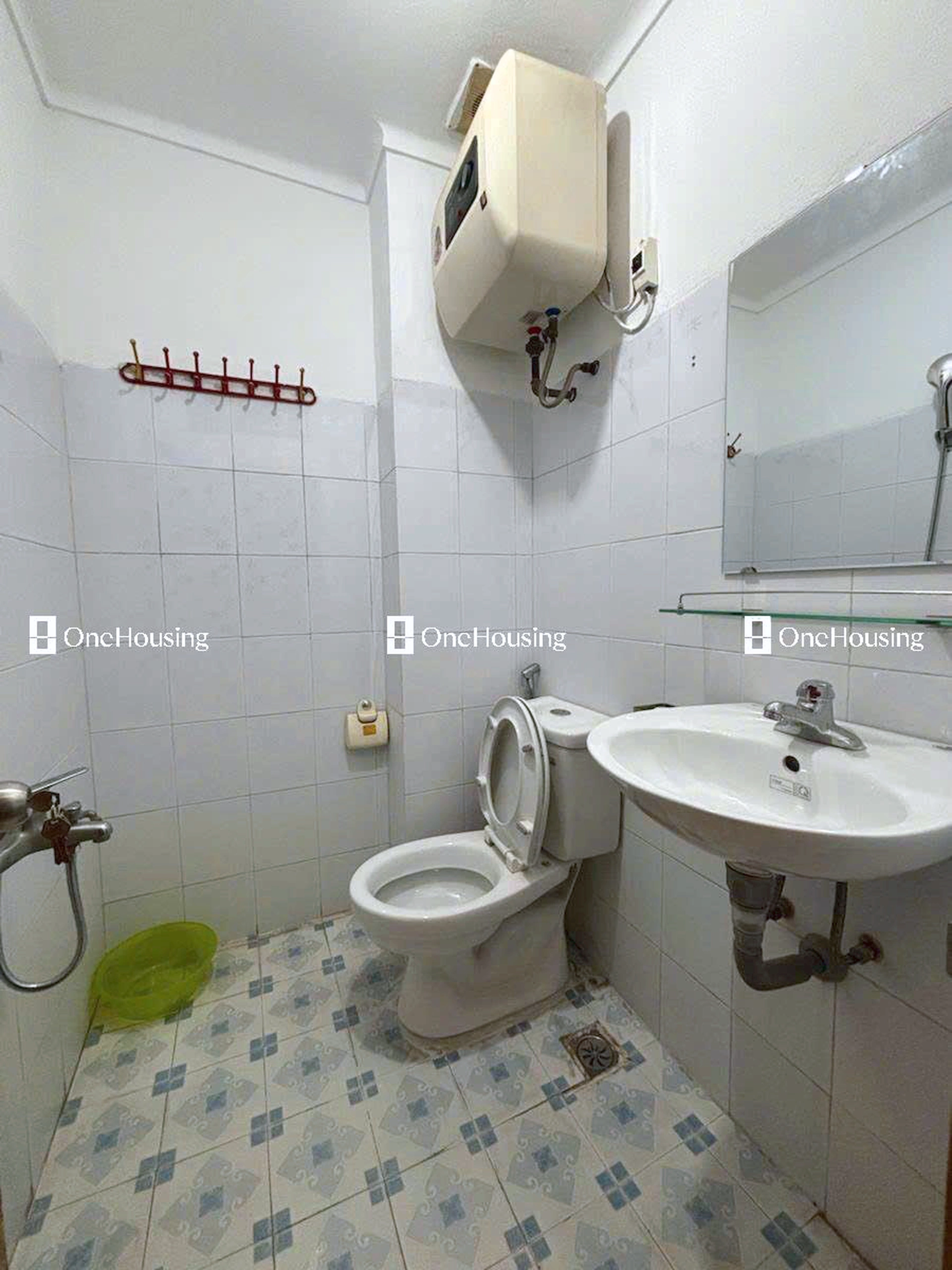 Nhà mặt ngõ cách Quan Hoa 60m, P. Dịch Vọng, Q. Cầu Giấy, TP. Hà Nội