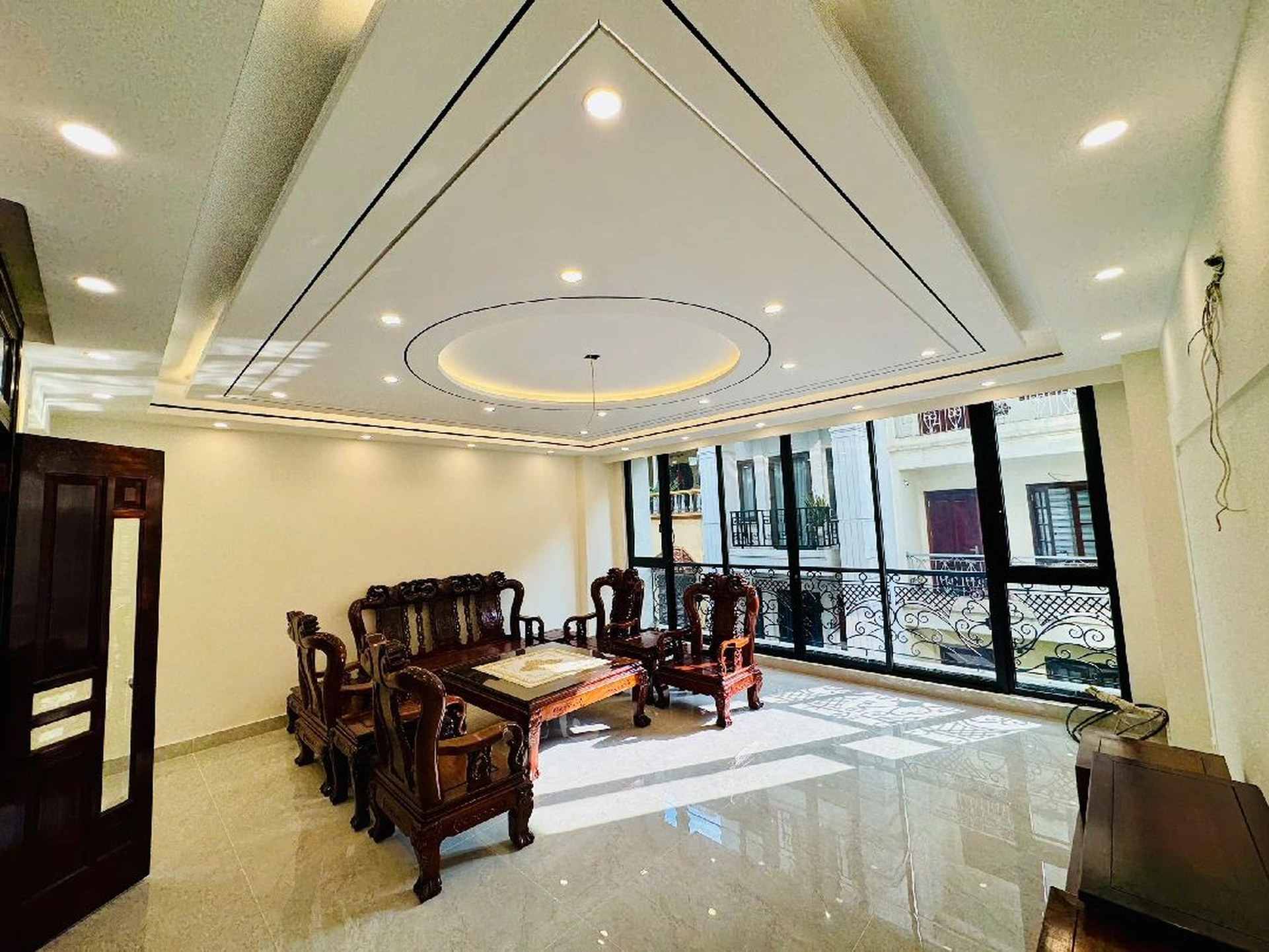 Nhà mặt ngõ cách Hoàng Minh Đạo 25m, P. Bồ Đề, Q. Long Biên, TP. Hà Nội