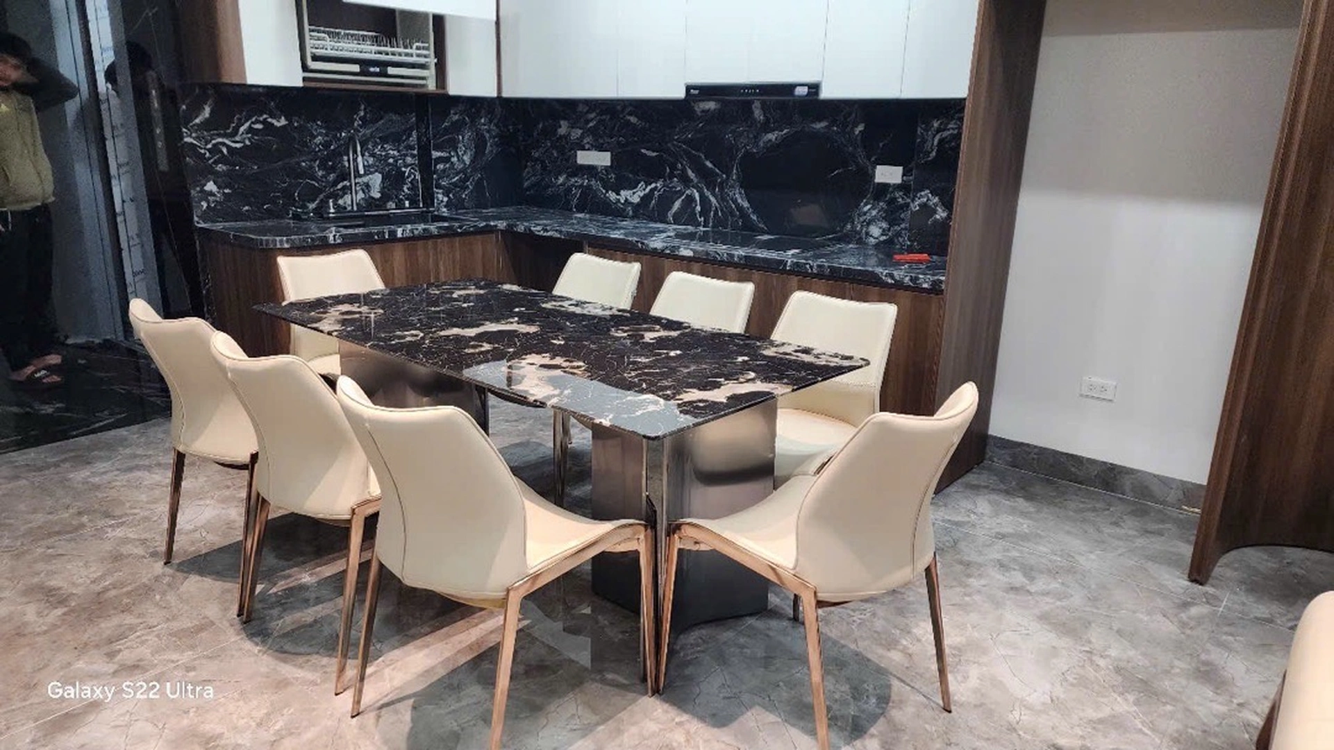 Nhà mặt ngõ cách Nguyễn Văn Cừ 80m, P. Gia Thụy, Q. Long Biên, TP. Hà Nội