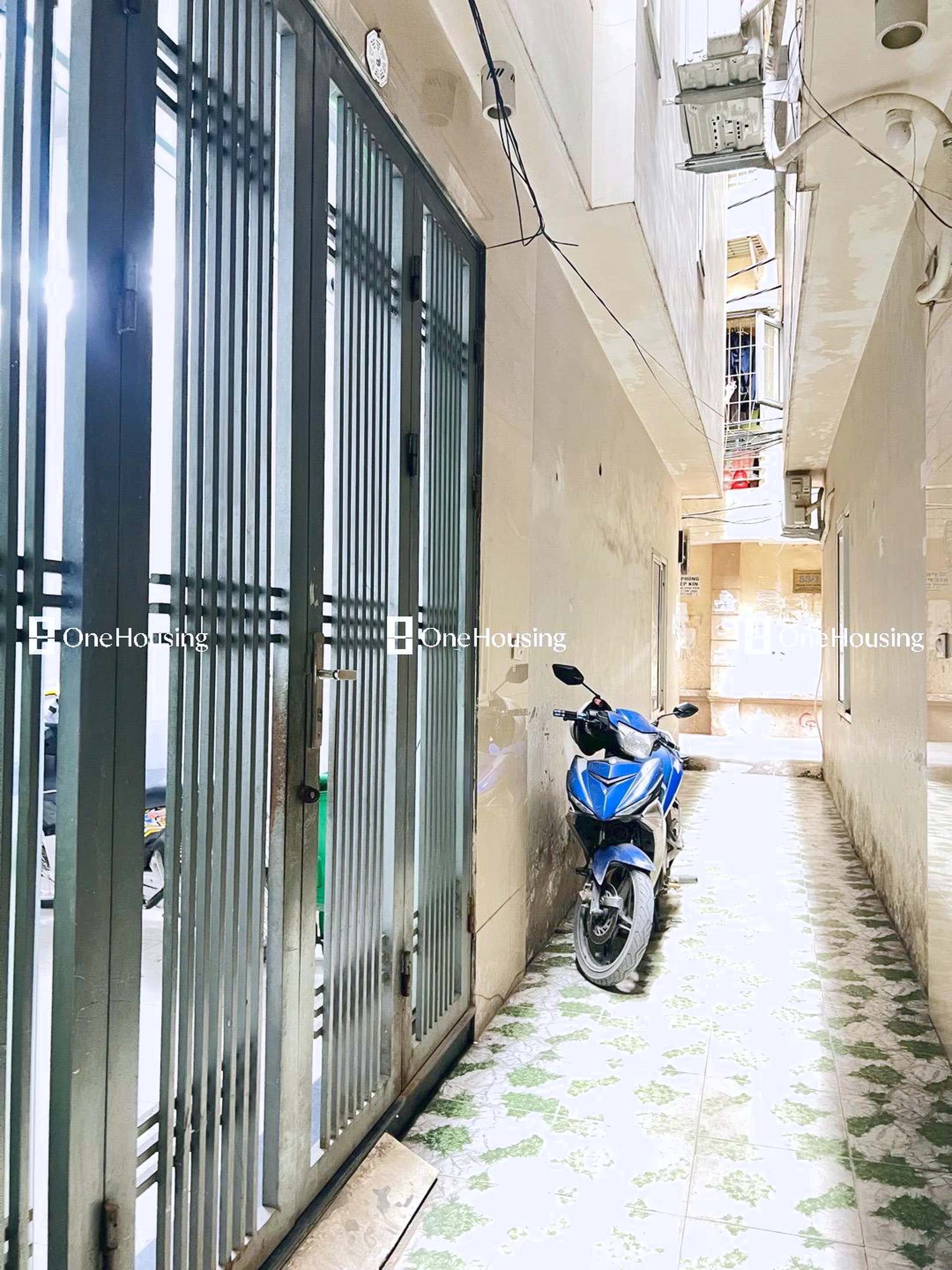 Nhà mặt ngõ cách Phạm Văn Đồng 50m, P. Mai Dịch, Q. Cầu Giấy, TP. Hà Nội