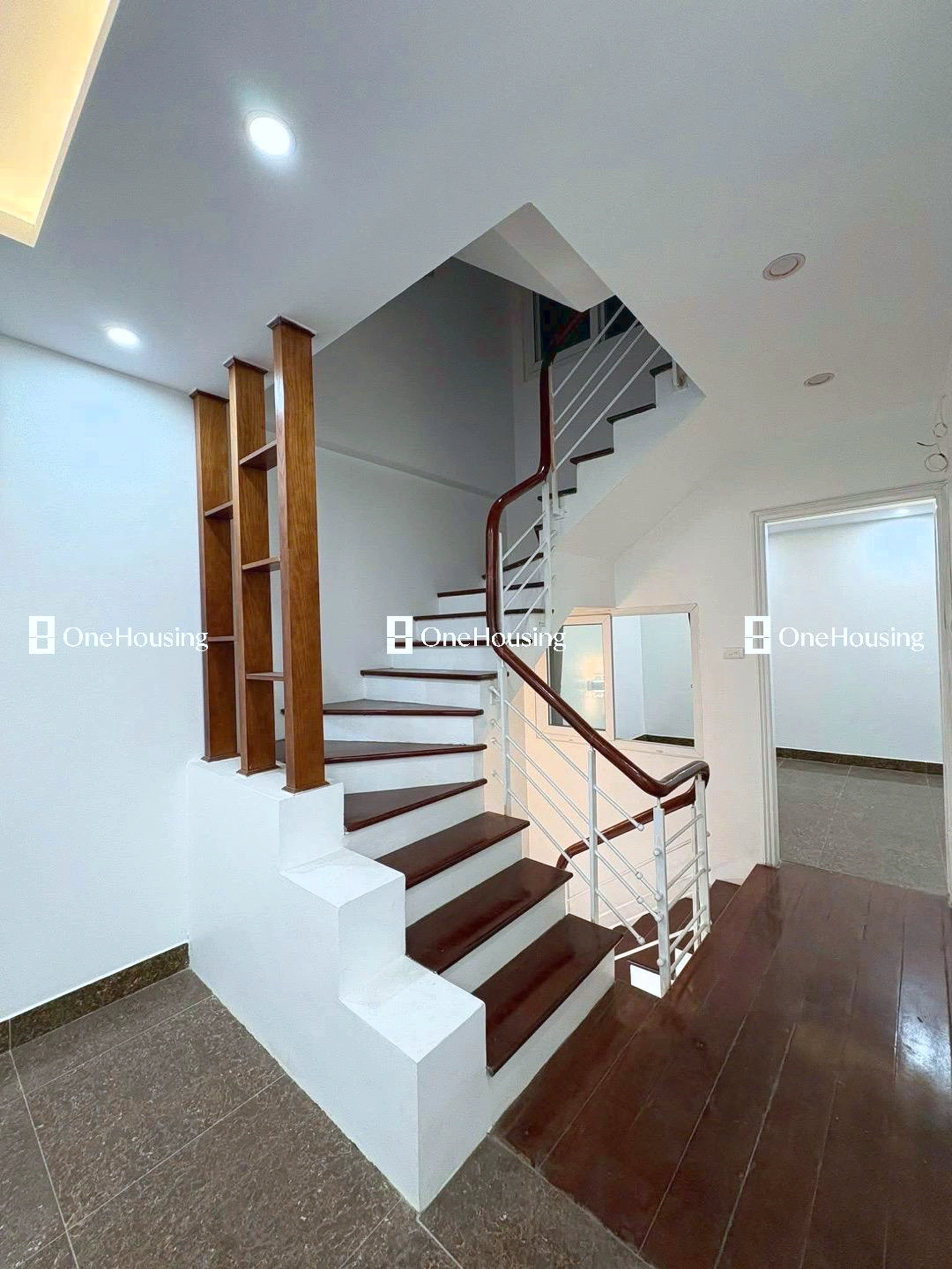 Nhà mặt ngõ cách Âu Cơ 20m, P. Tứ Liên, Q. Tây Hồ, TP. Hà Nội