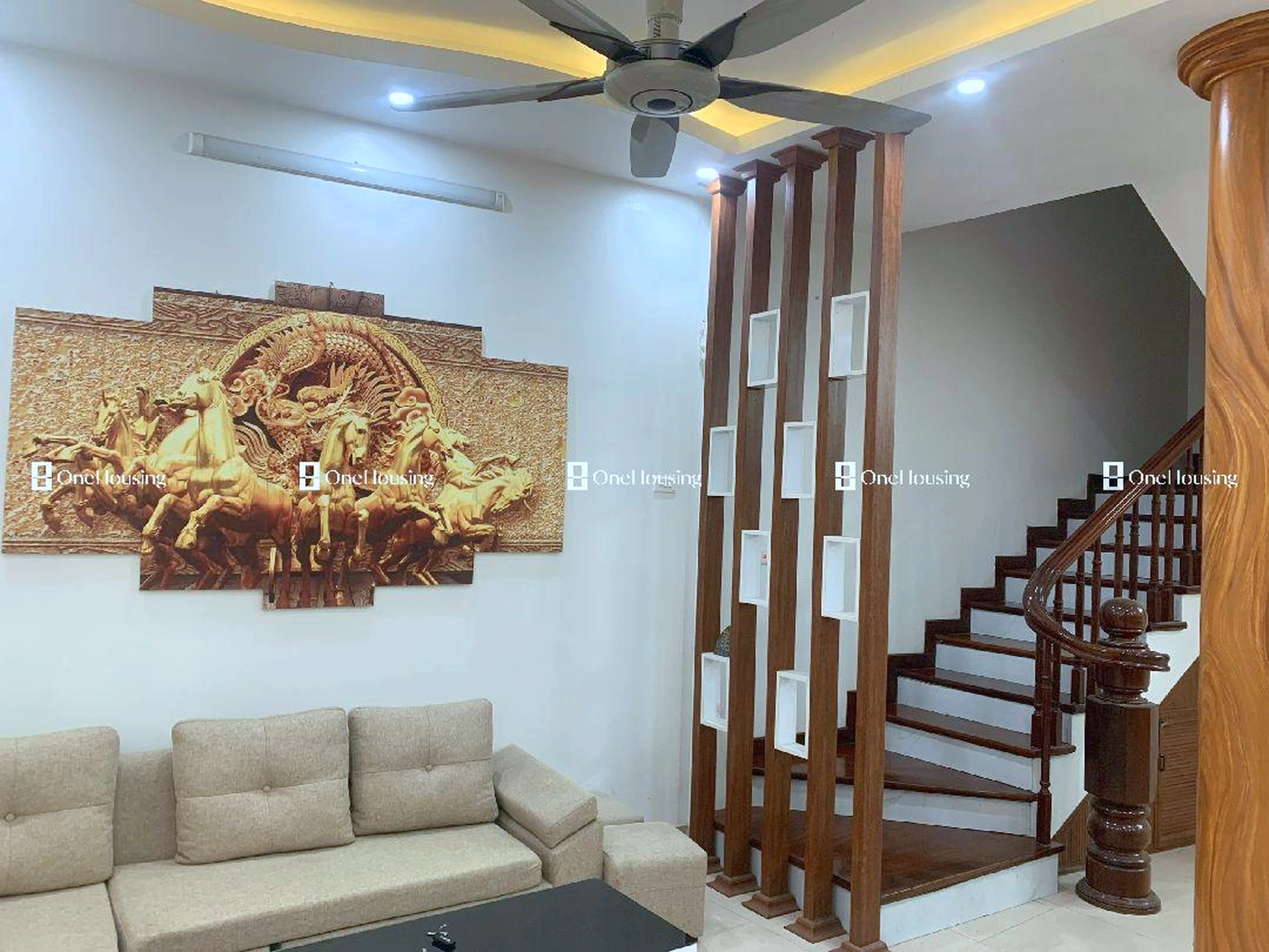 Nhà mặt ngõ cách Nguyễn Văn Linh 20m, P. Thạch Bàn, Q. Long Biên, TP. Hà Nội