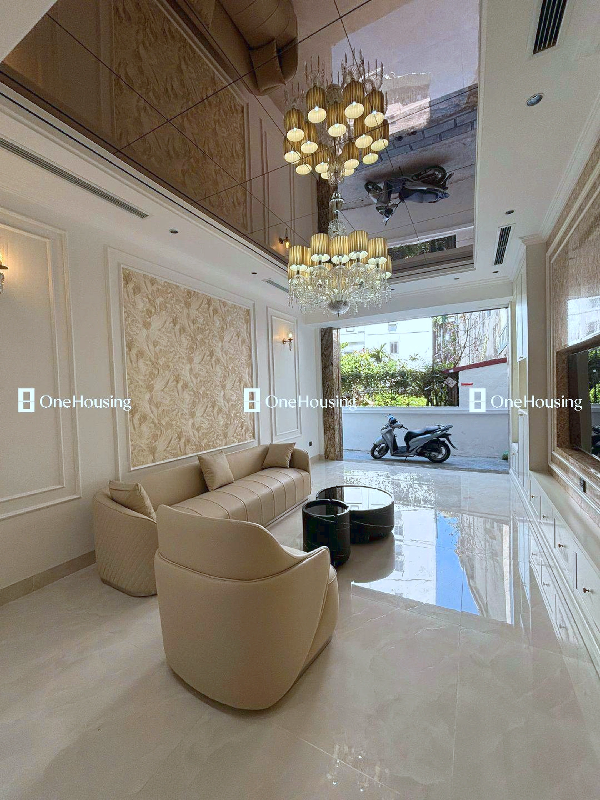 Nhà mặt ngõ cách Ái Mộ 80m, P. Bồ Đề, Q. Long Biên, TP. Hà Nội
