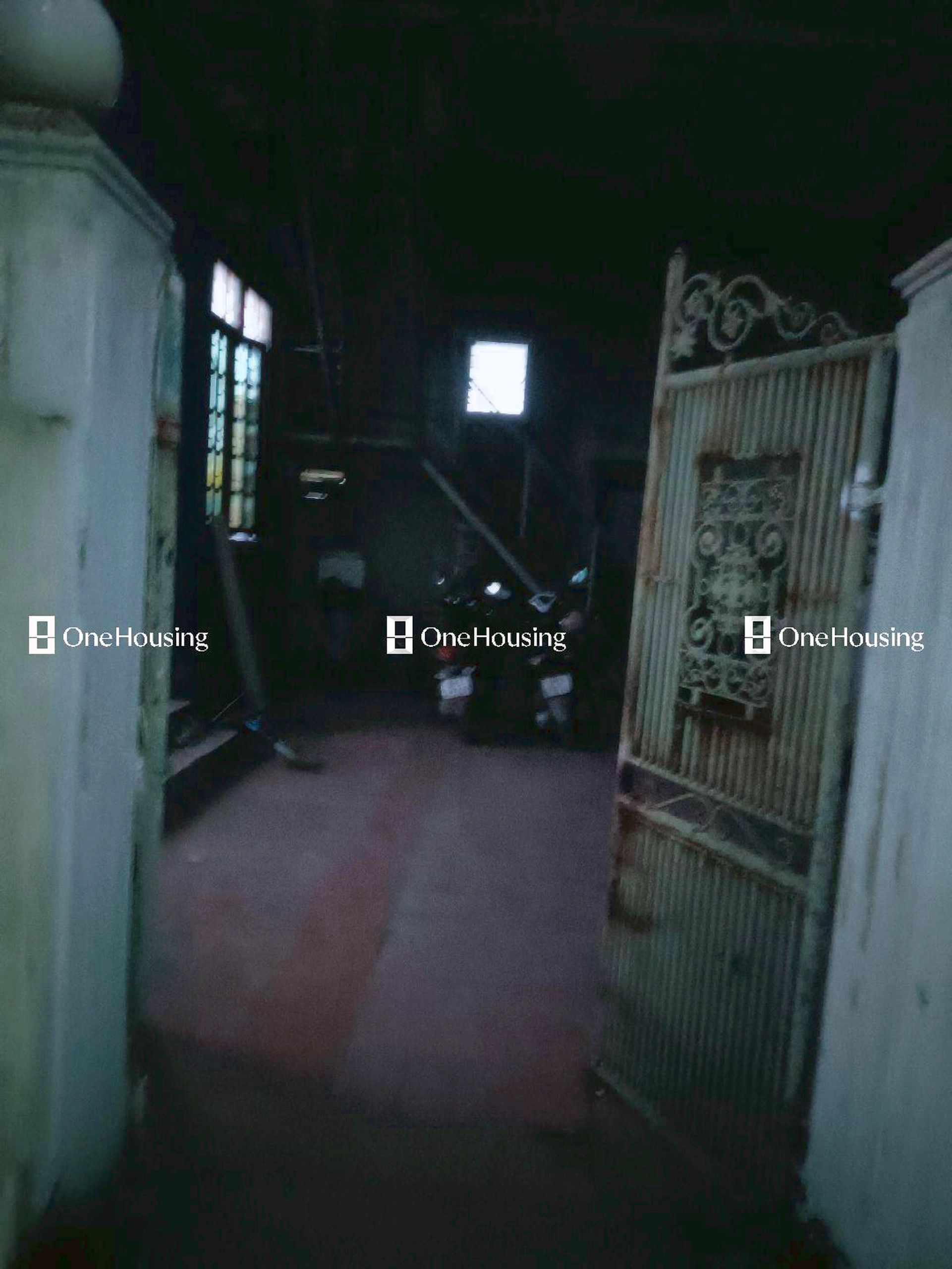 Nhà mặt ngõ cách Nguyễn Văn Linh 30m, P. Thạch Bàn, Q. Long Biên, TP. Hà Nội