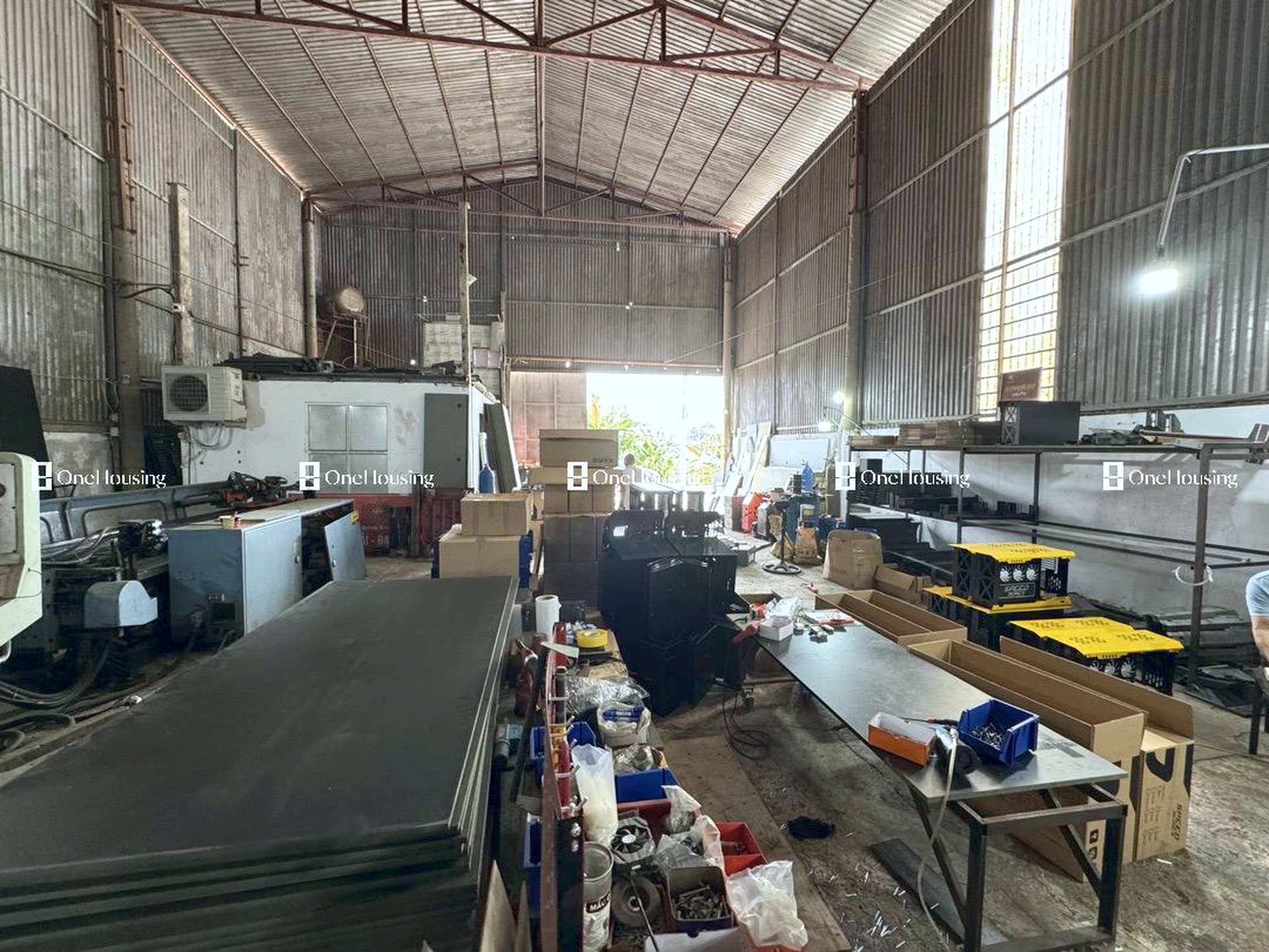 Nhà mặt phố Đường từ ngã ba giao cắt đường QL3 qua khu đất TĐC Bộ Công An qua UBND xã Mai Lâm đến đê sông Đuống, X. Mai Lâm, H. Đông Anh, TP. Hà Nội