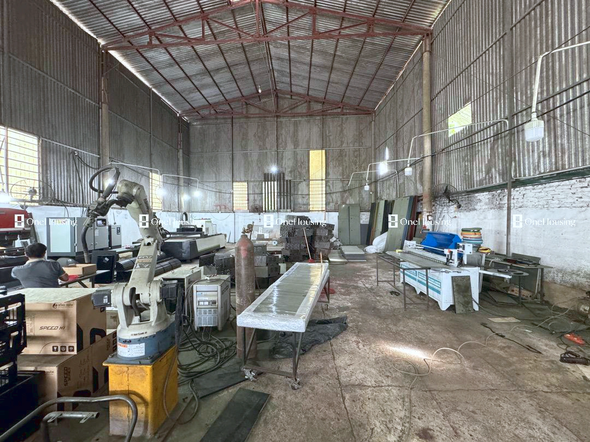 Nhà mặt phố Đường từ ngã ba giao cắt đường QL3 qua khu đất TĐC Bộ Công An qua UBND xã Mai Lâm đến đê sông Đuống, X. Mai Lâm, H. Đông Anh, TP. Hà Nội