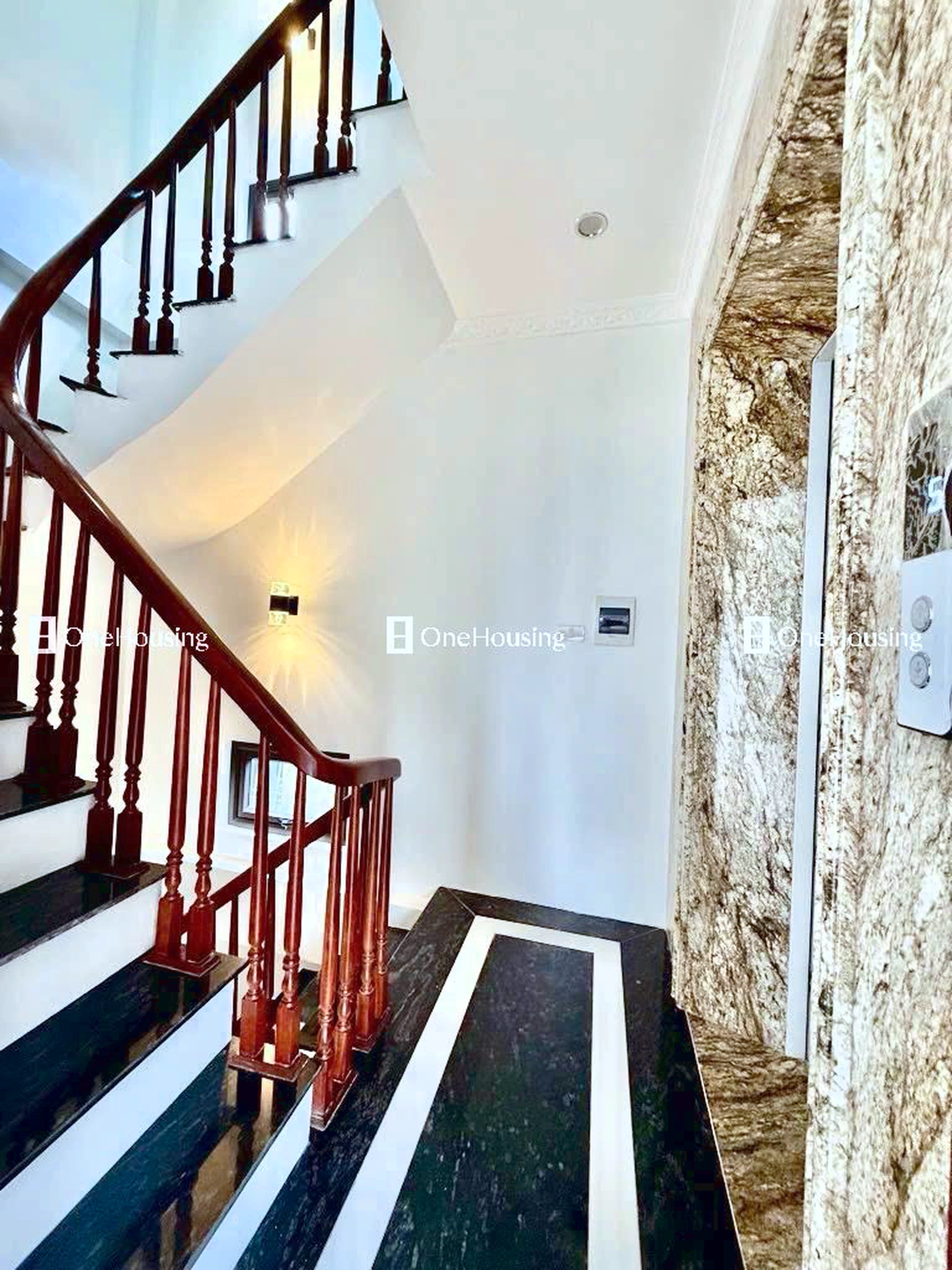 Nhà mặt ngõ cách Hoàng Mai 30m, P. Hoàng Văn Thụ, Q. Hoàng Mai, TP. Hà Nội