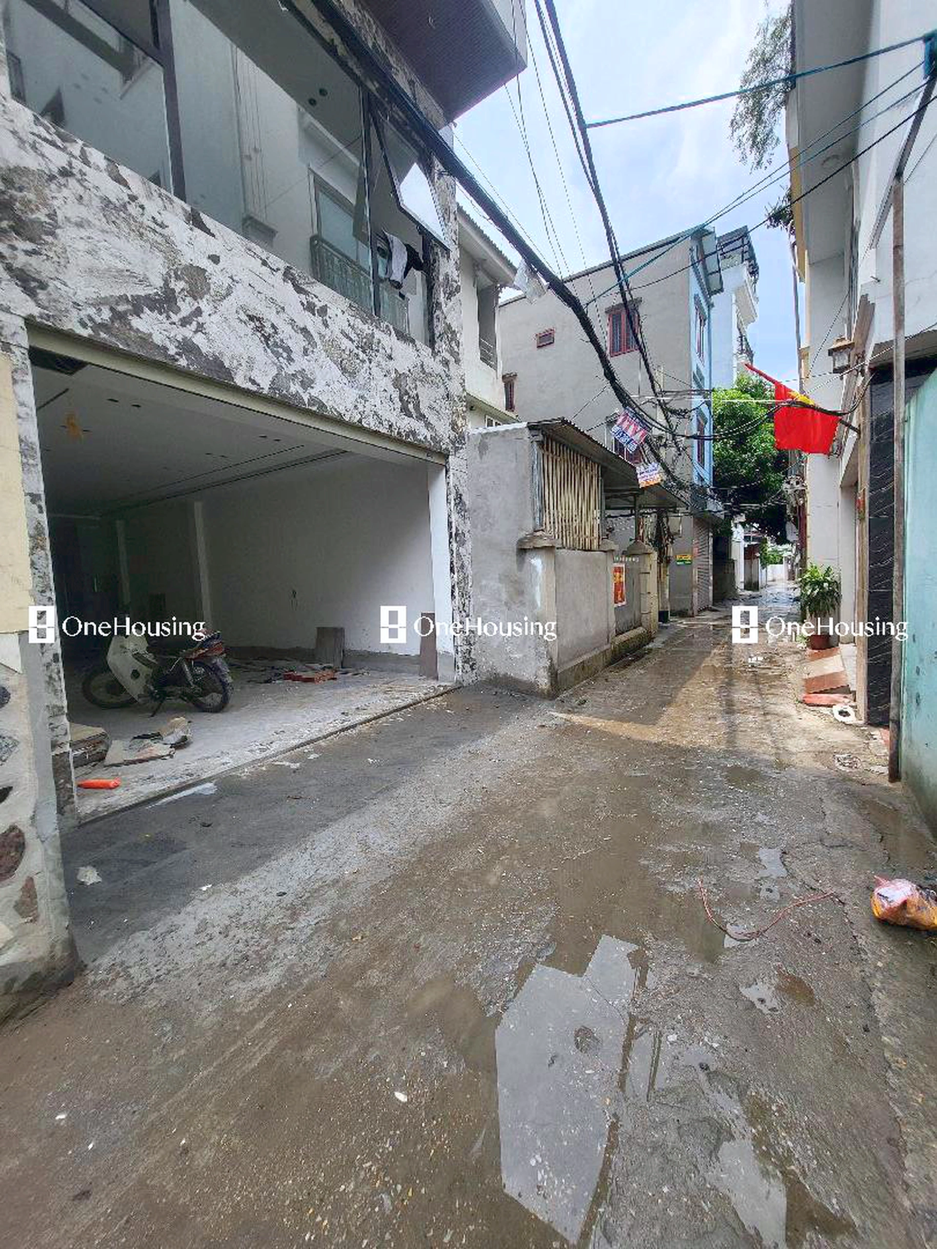 Nhà mặt ngõ cách Nguyễn Văn Linh 80m, P. Thạch Bàn, Q. Long Biên, TP. Hà Nội