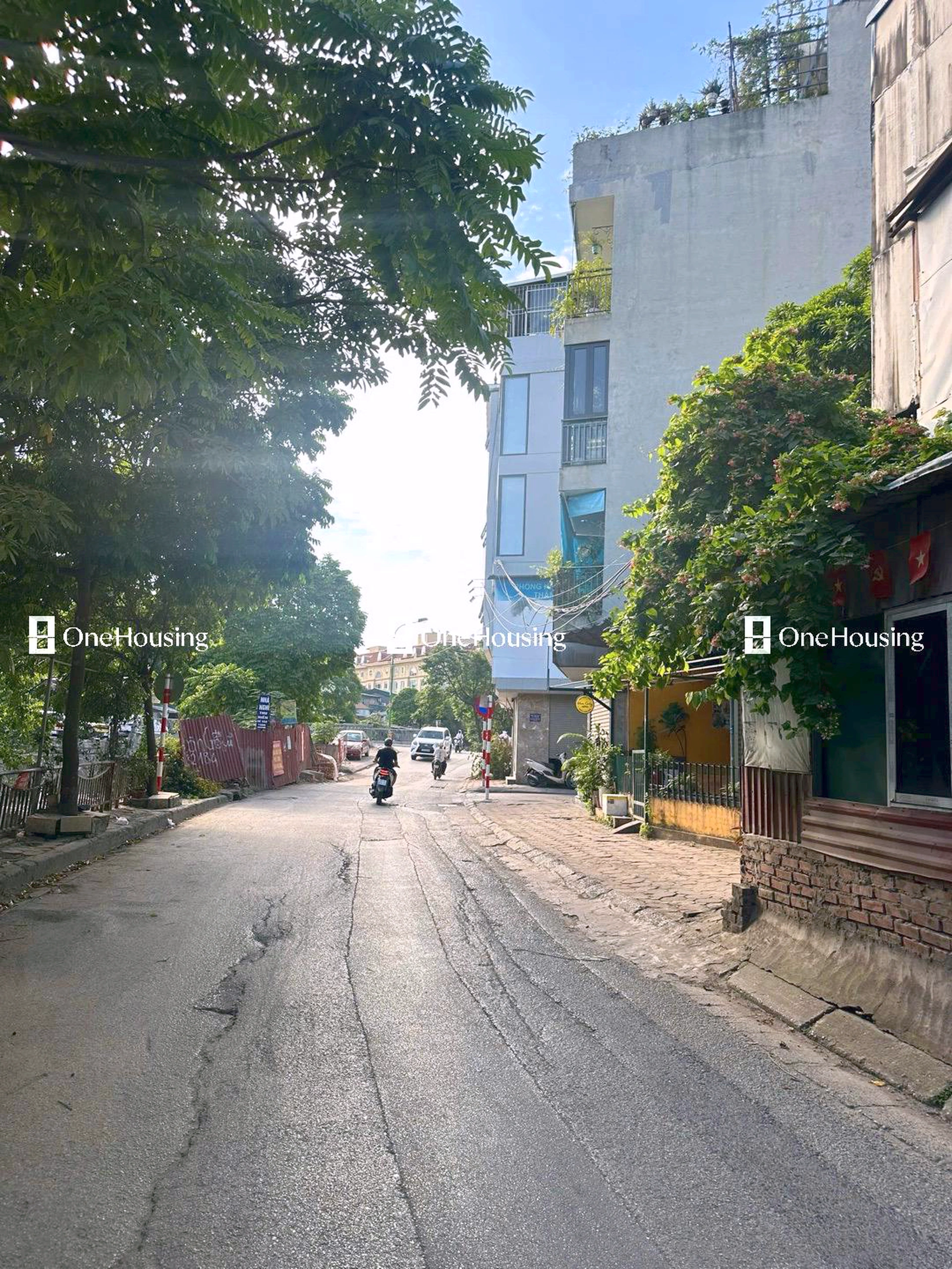 Nhà mặt phố Đông Tác, P. Phương Mai, Q. Đống Đa, TP. Hà Nội