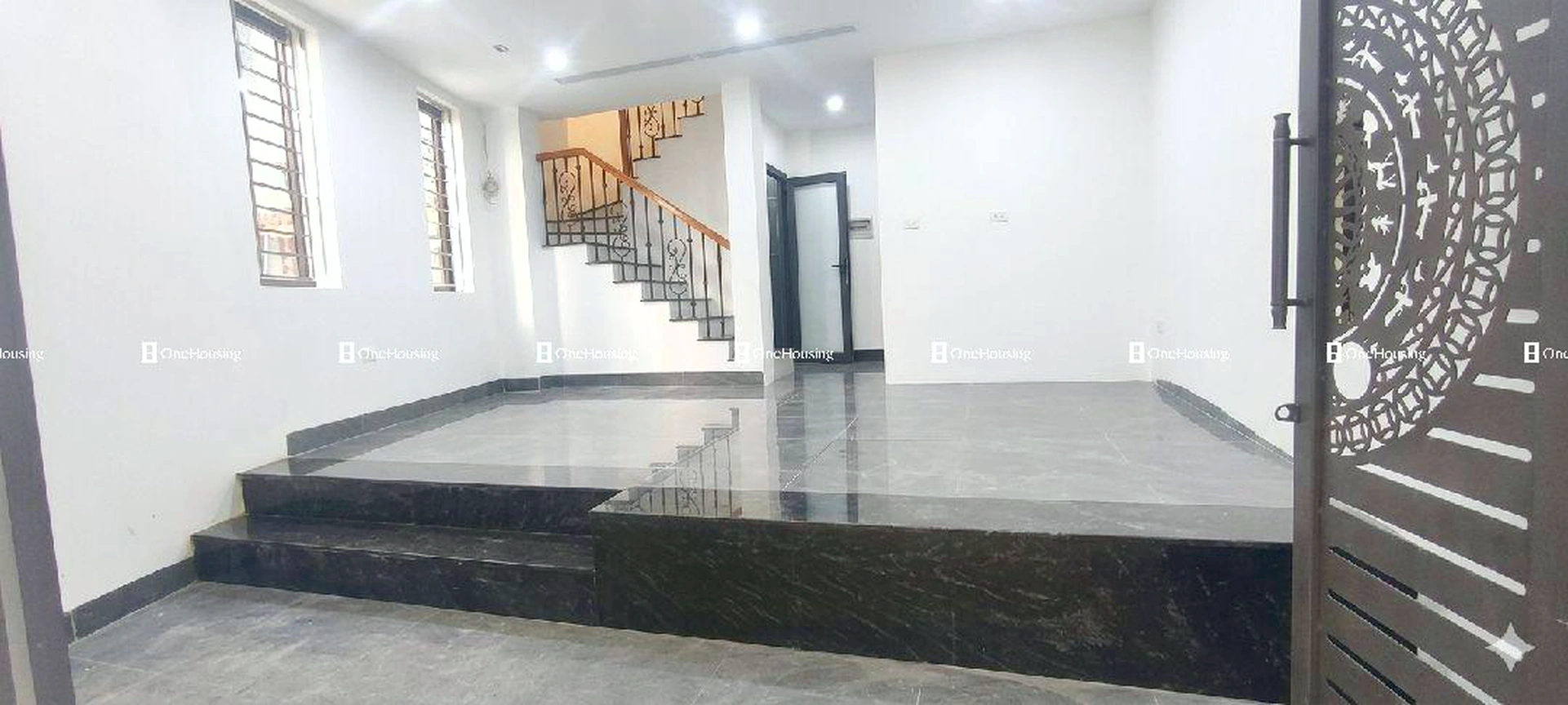 Nhà mặt ngõ cách Hồ Tùng Mậu 50m, P. Phú Diễn, Q. Bắc Từ Liêm, TP. Hà Nội