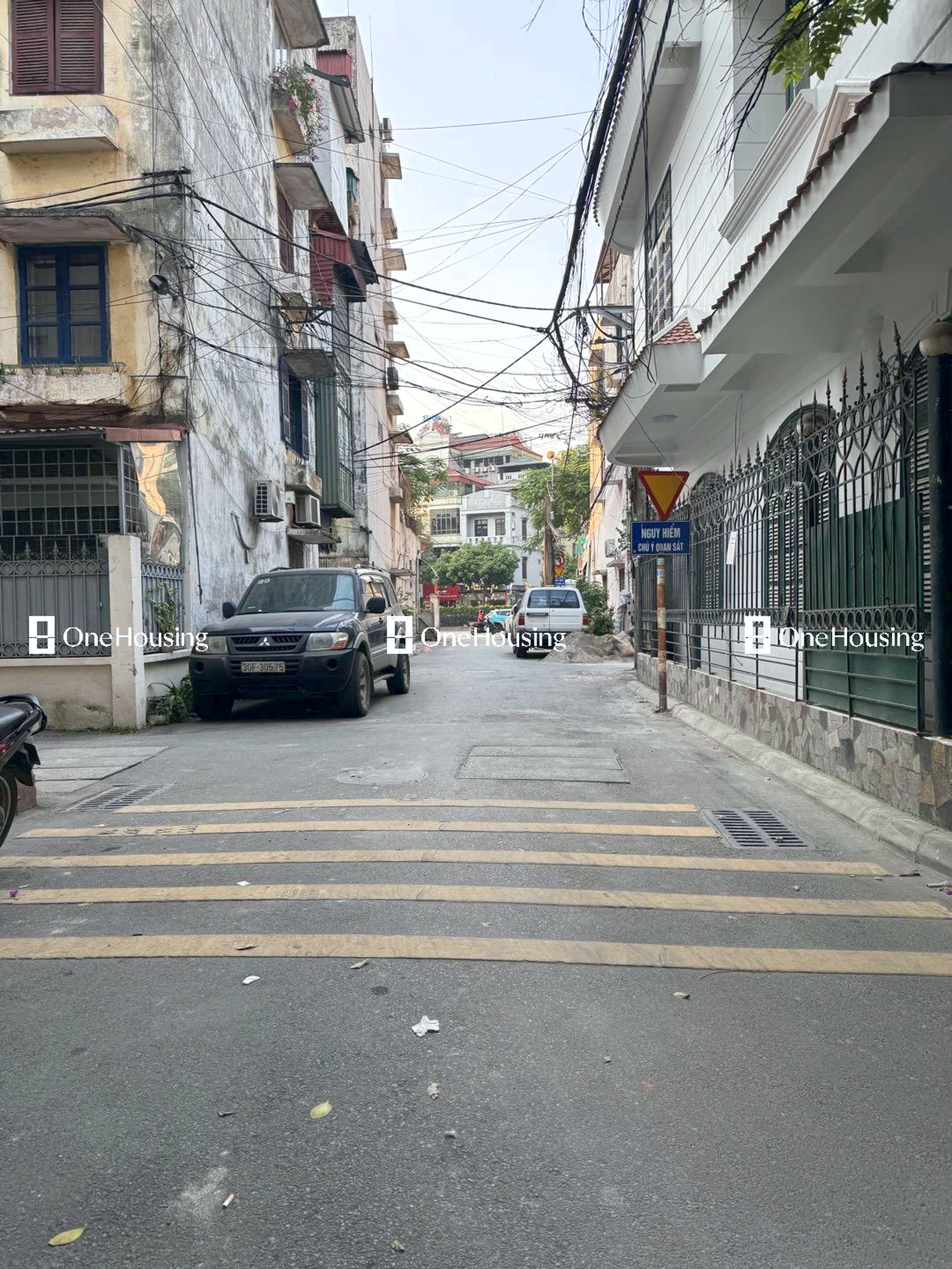 Đất nền cách Nguyễn Văn Cừ 20m, P. Bồ Đề, Q. Long Biên, TP. Hà Nội