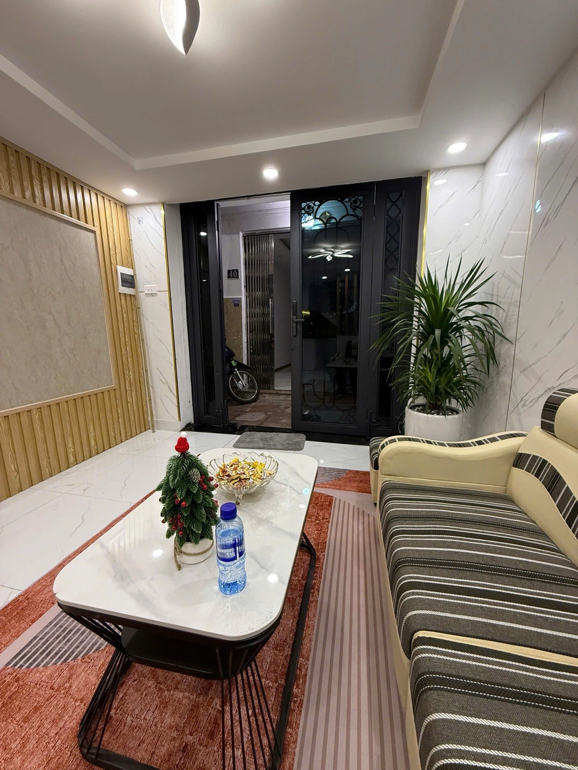 Nhà mặt ngõ cách Tôn Đức Thắng 150m, P. Văn Chương, Q. Đống Đa, TP. Hà Nội