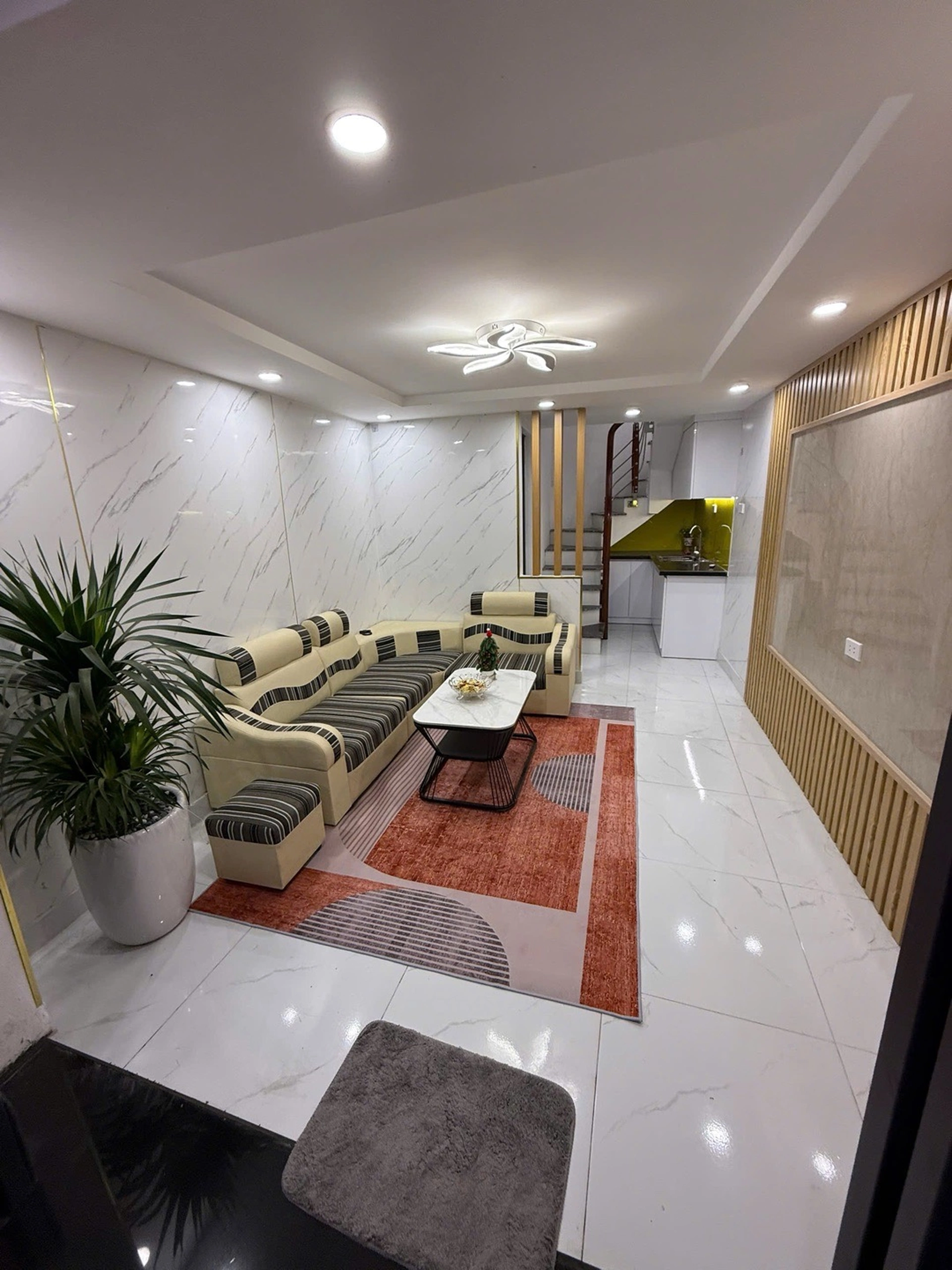 Nhà mặt ngõ cách Tôn Đức Thắng 150m, P. Văn Chương, Q. Đống Đa, TP. Hà Nội