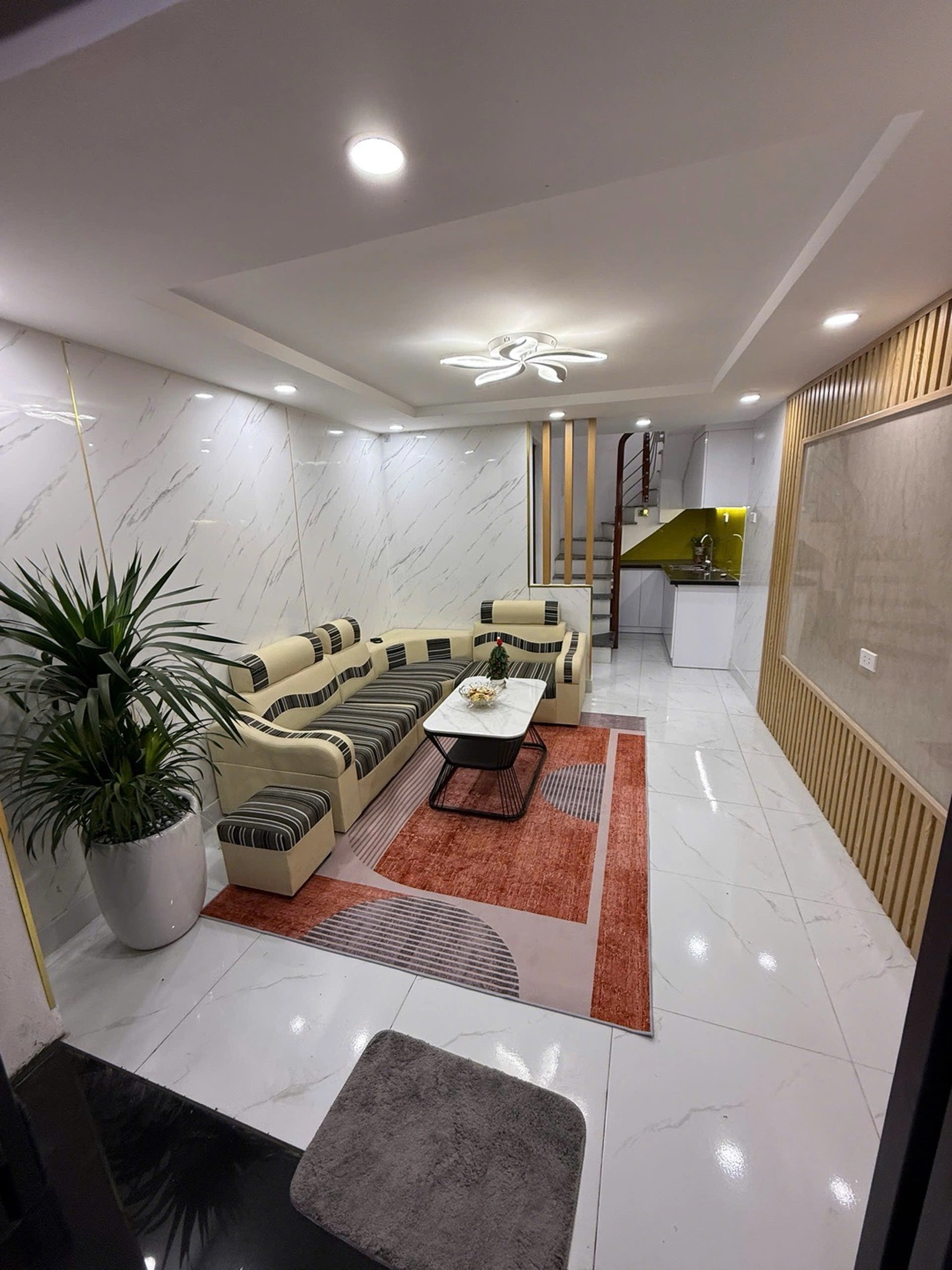 Nhà mặt ngõ cách Tôn Đức Thắng 150m, P. Văn Chương, Q. Đống Đa, TP. Hà Nội