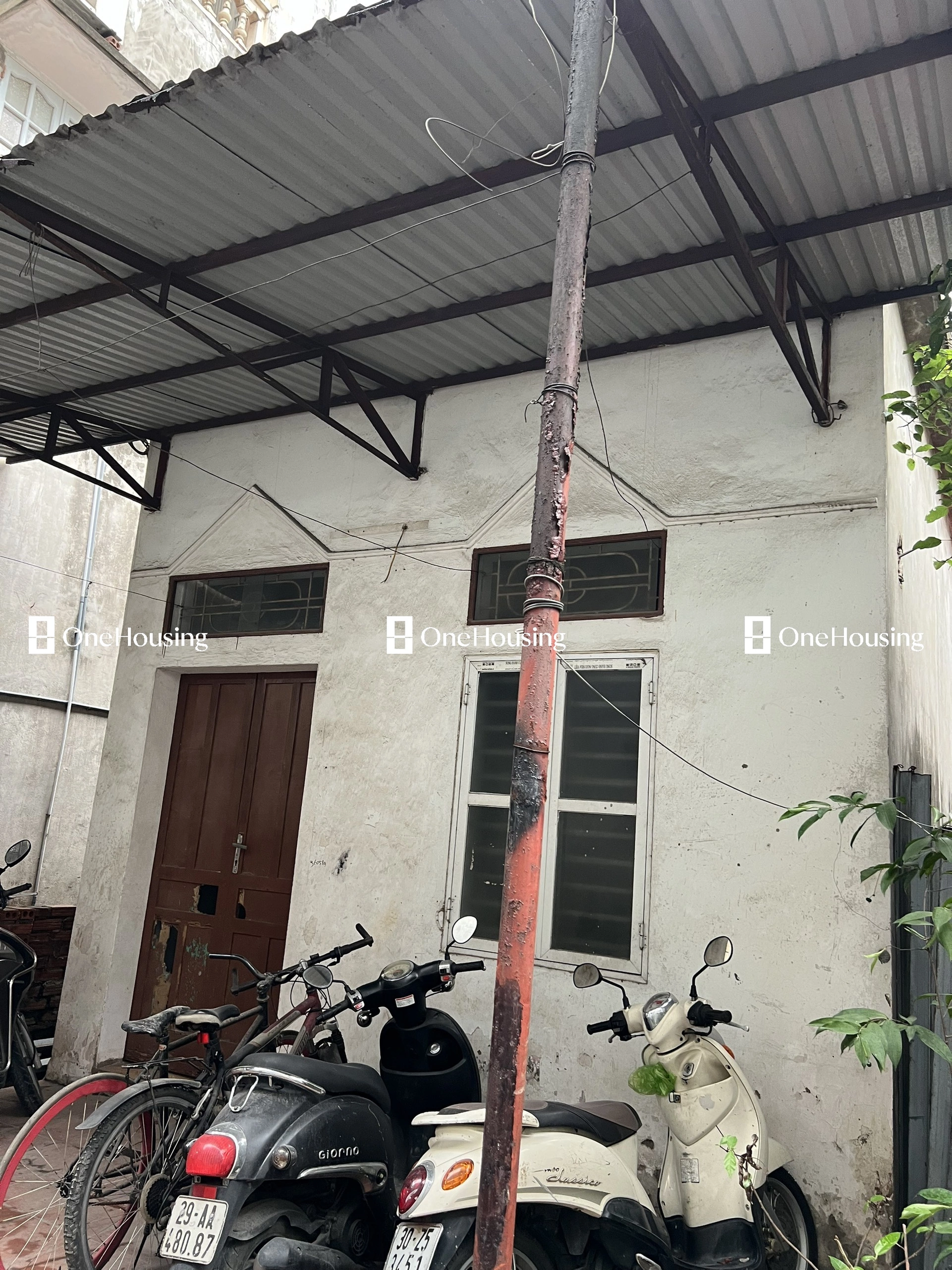 Nhà mặt ngõ cách Nguyễn Văn Cừ 80m, P. Ngọc Lâm, Quận Long Biên, TP. Hà Nội