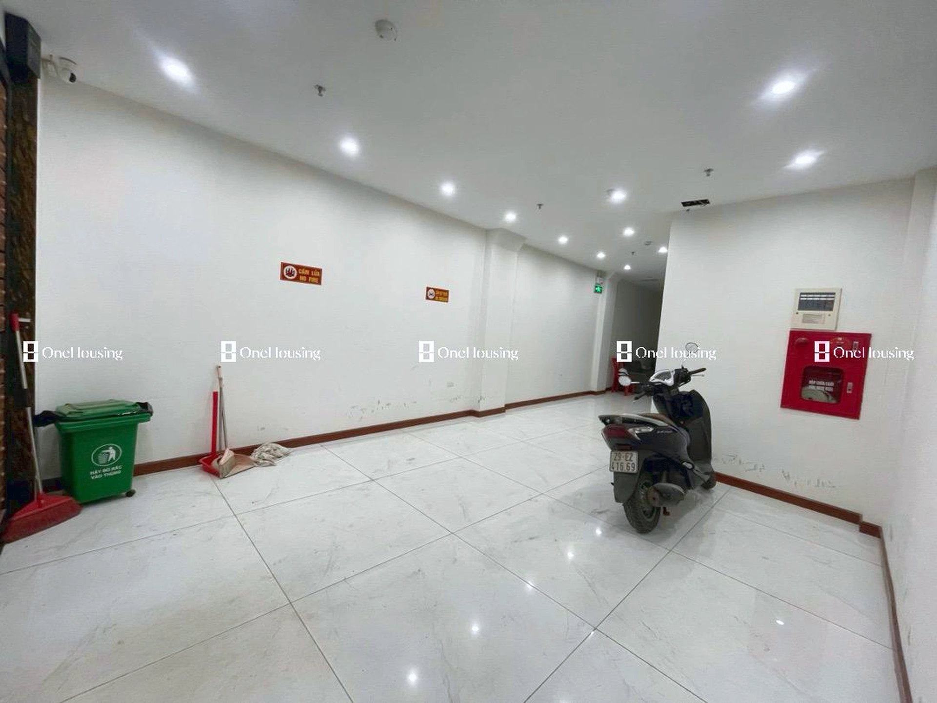 Nhà mặt ngõ cách Lạc Long Quân 10m, P. Xuân La, Q. Tây Hồ, TP. Hà Nội