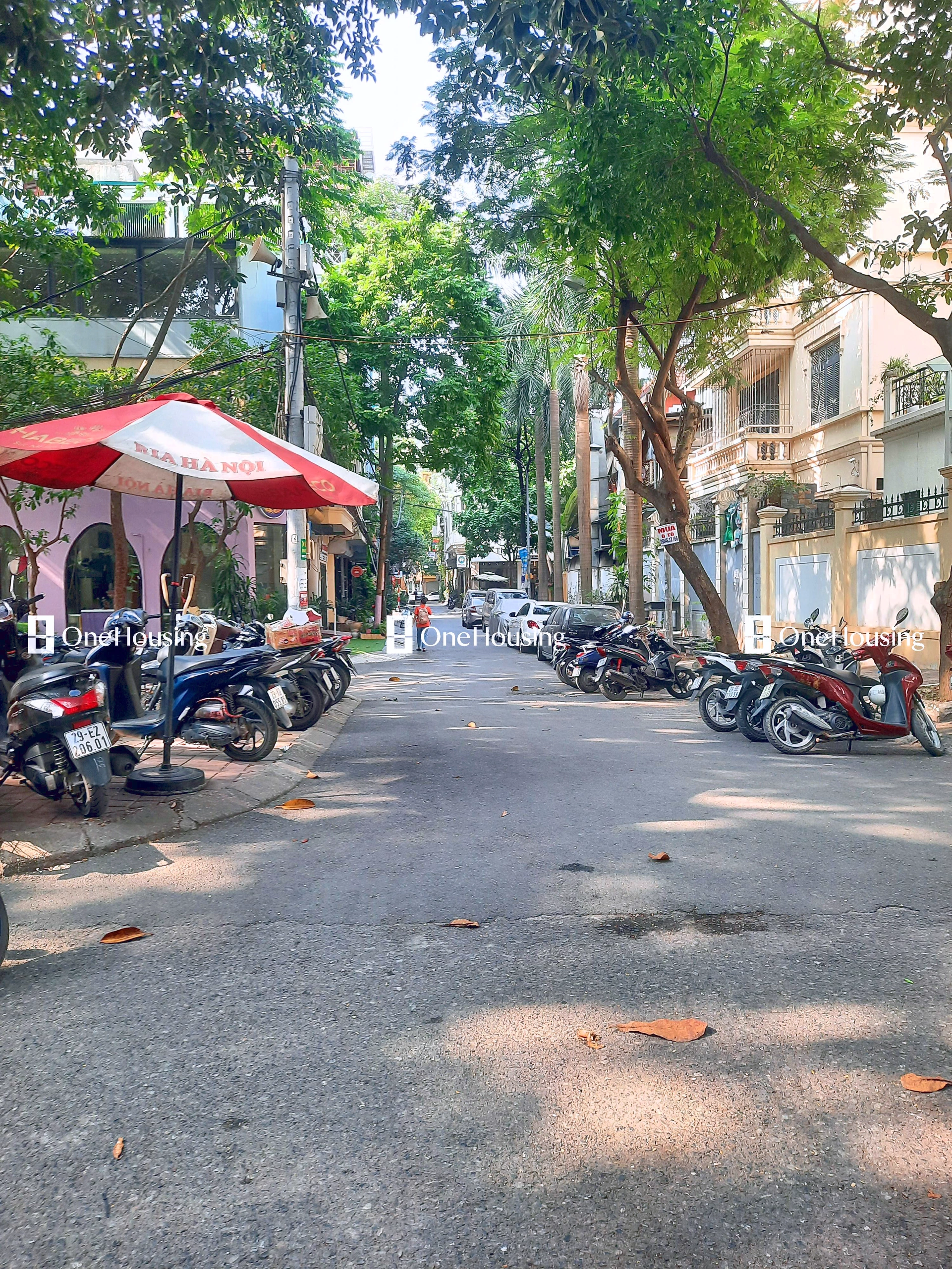 Nhà mặt ngõ cách Đỗ Quang 20m, P. Trung Hòa, Q. Cầu Giấy, TP. Hà Nội