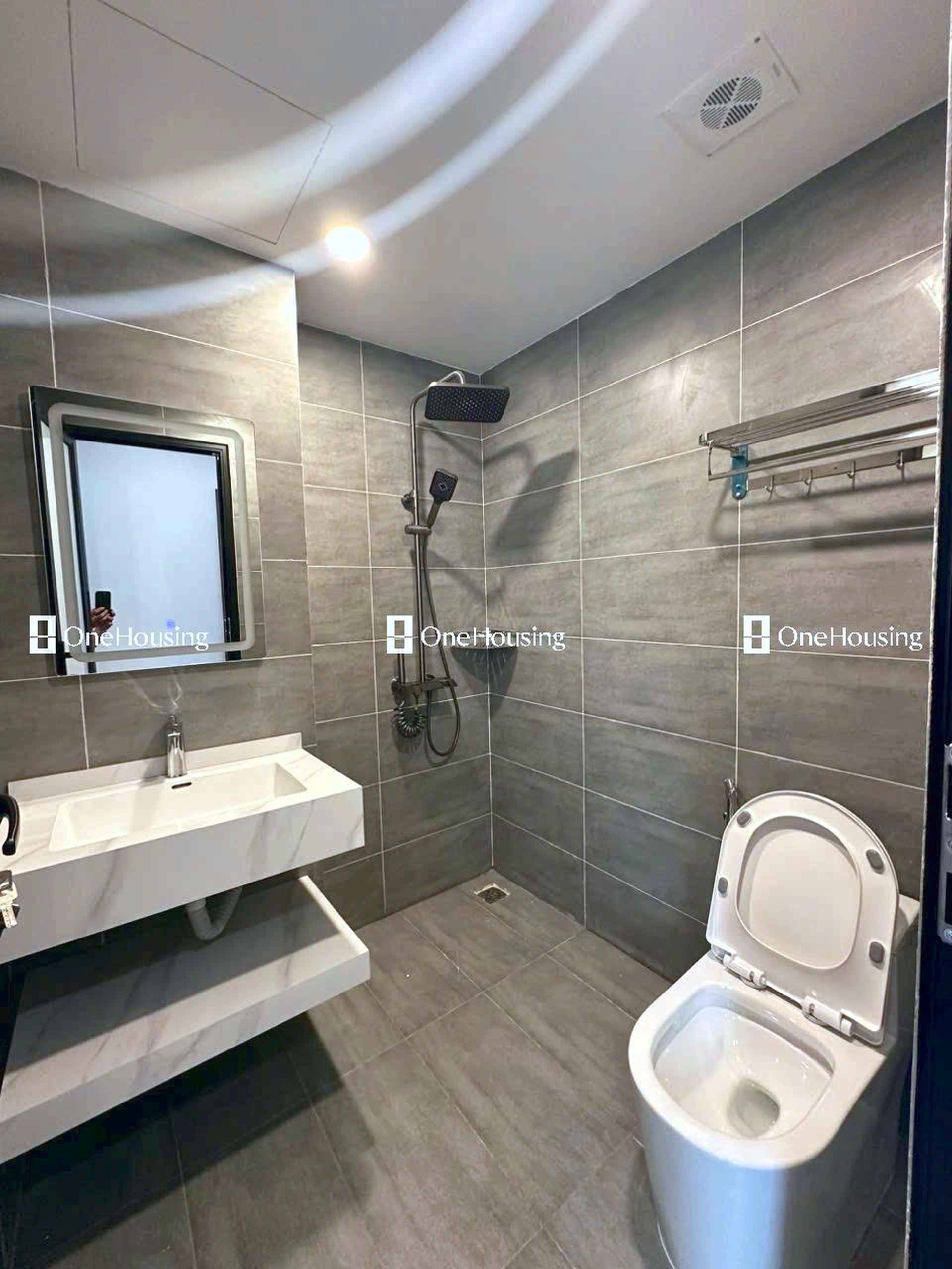 Nhà mặt ngõ cách Chu Huy Mân 100m, P. Phúc Đồng, Q. Long Biên, TP. Hà Nội