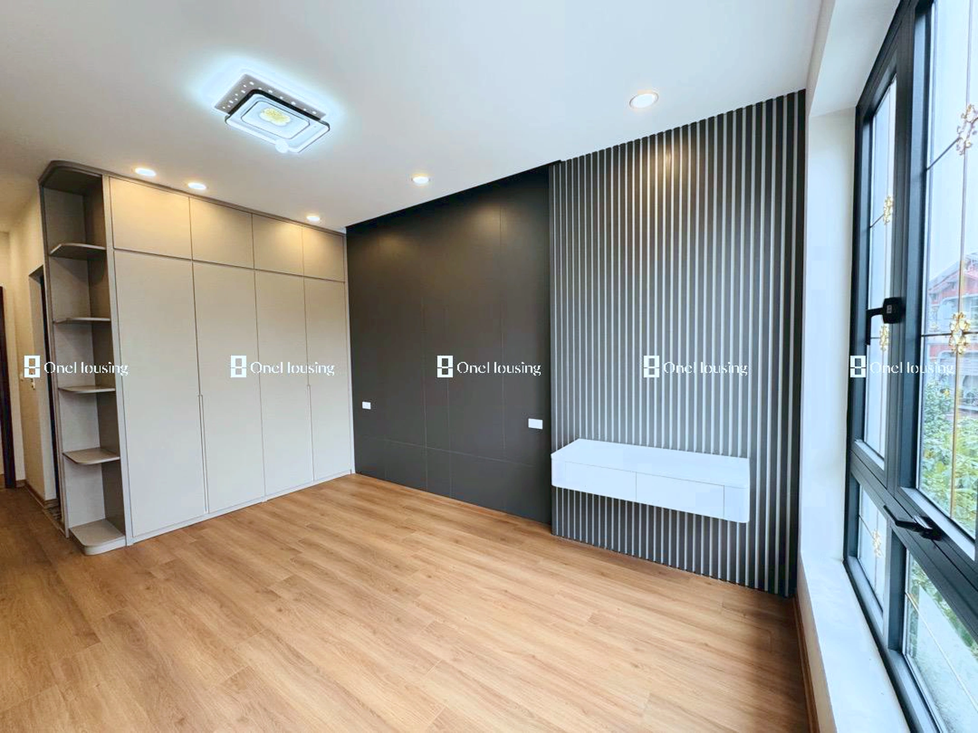 Nhà mặt ngõ cách Nguyễn Văn Linh 82m, P. Thạch Bàn, Q. Long Biên, TP. Hà Nội