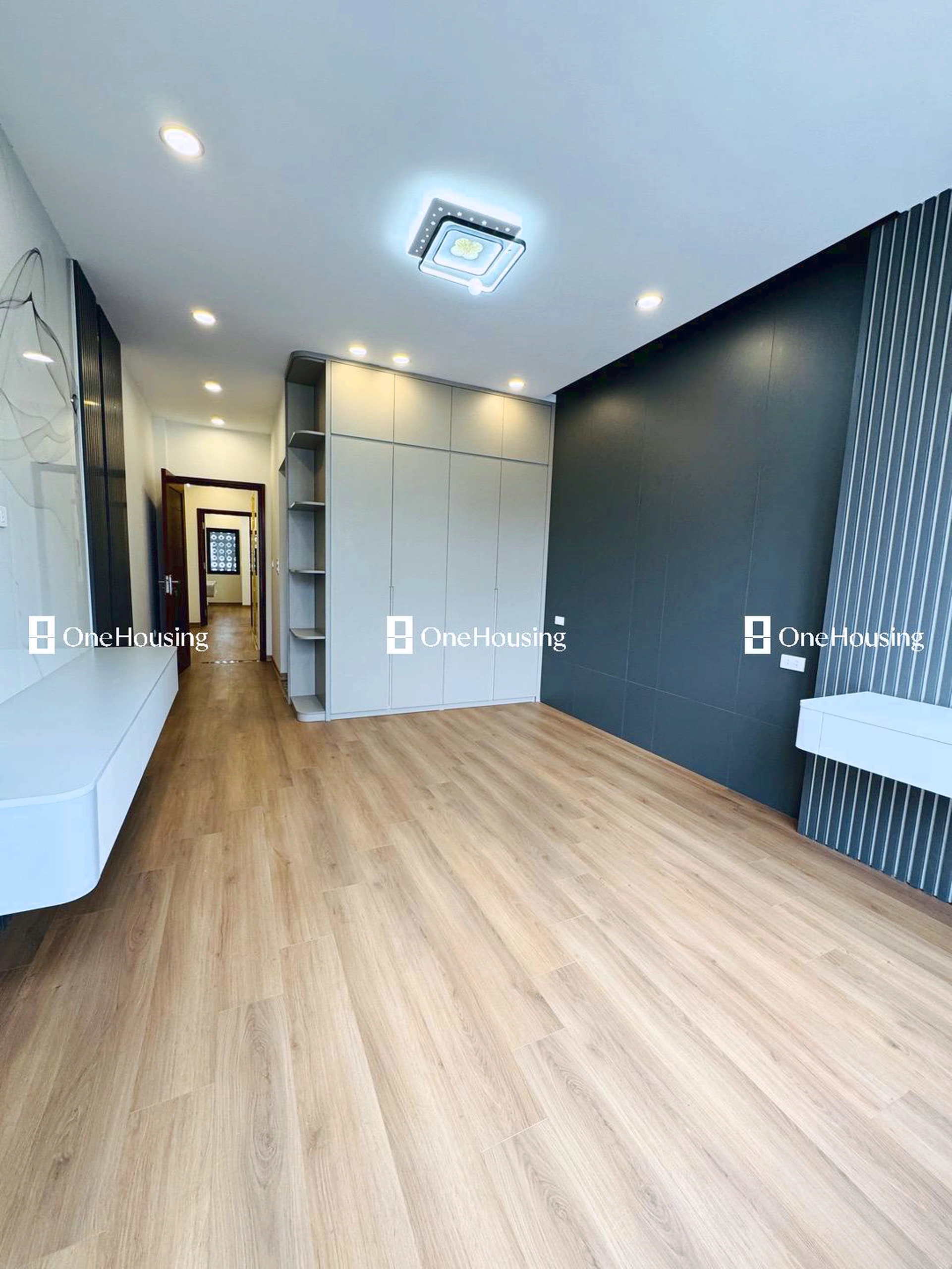 Nhà mặt ngõ cách Nguyễn Văn Linh 82m, P. Thạch Bàn, Q. Long Biên, TP. Hà Nội