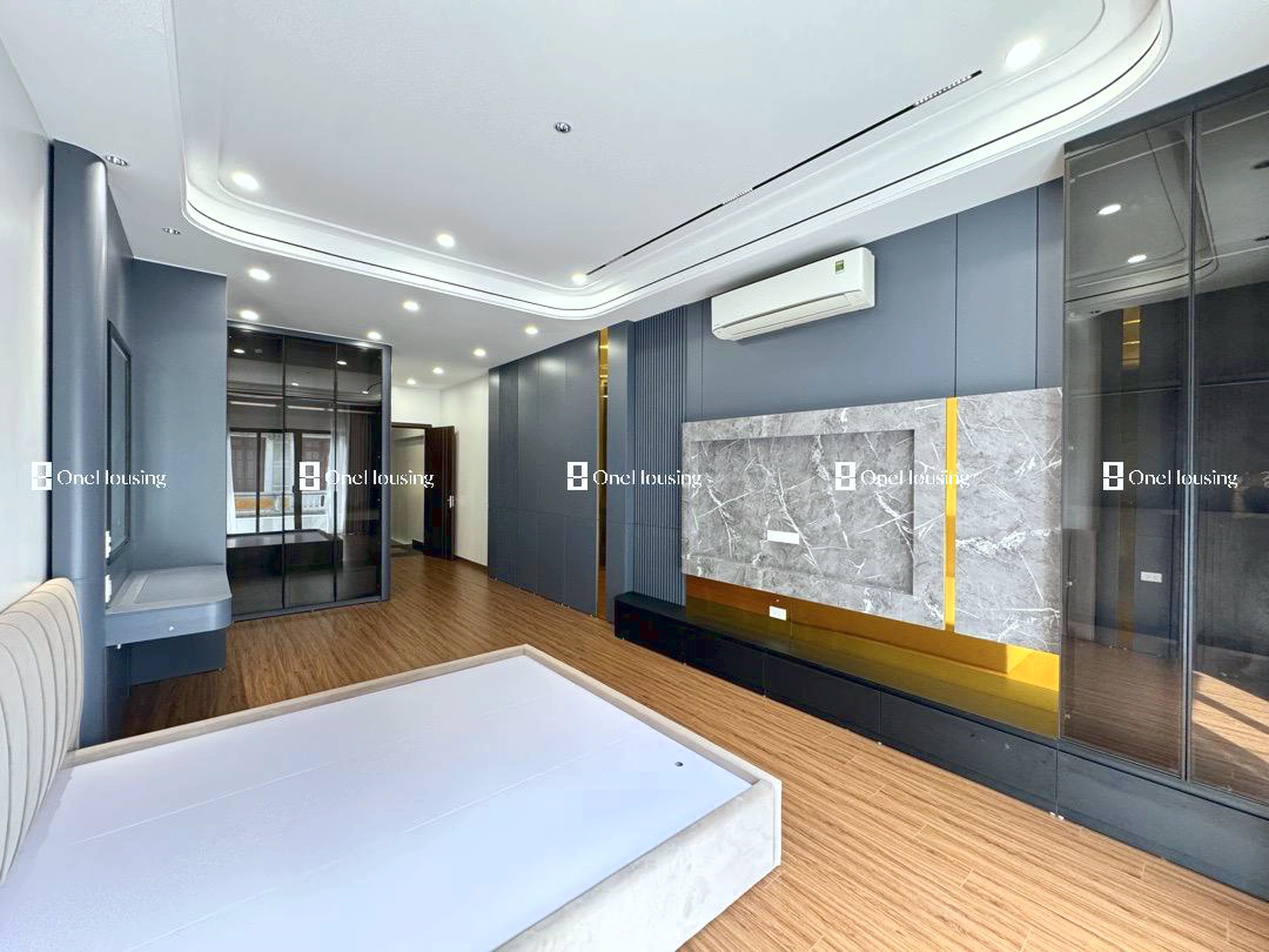 Nhà mặt ngõ cách Thanh Am 20m, P. Việt Hưng, Q. Long Biên, TP. Hà Nội