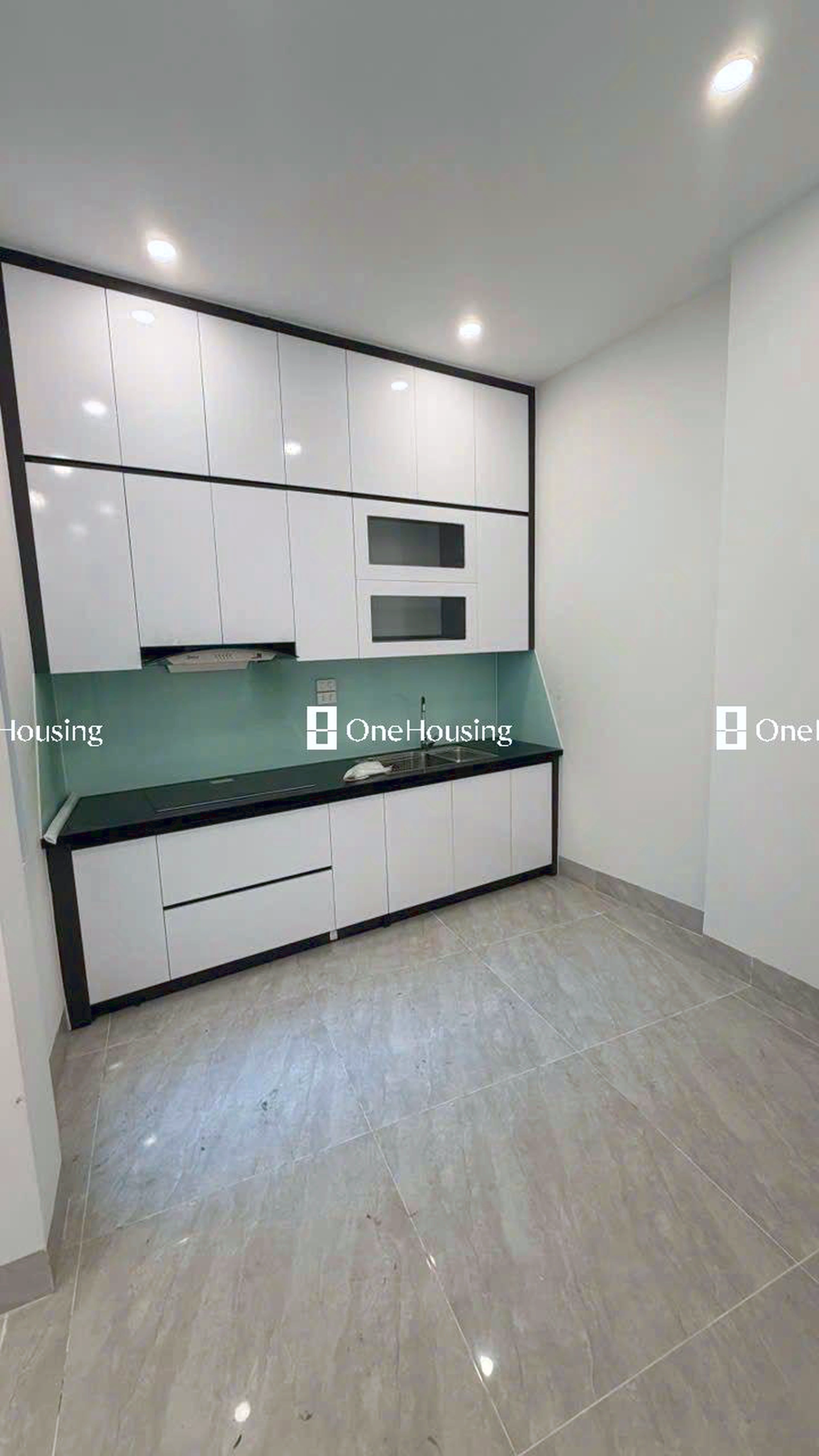 Nhà mặt ngõ cách Thạch Bàn 30m, P. Thạch Bàn, Q. Long Biên, TP. Hà Nội