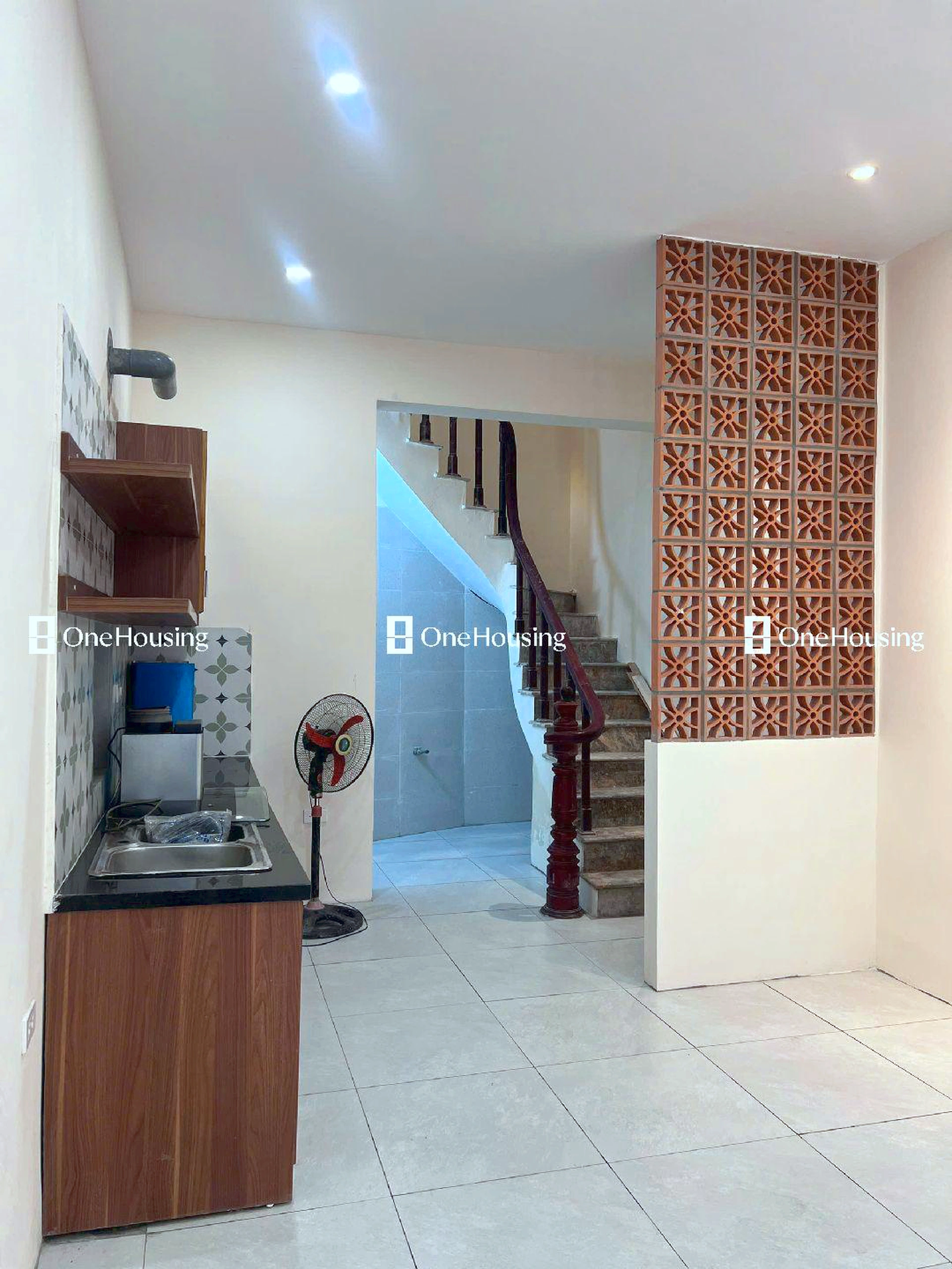 Nhà mặt ngõ cách Đê La Thành 60m, P. Kim Liên, Q. Đống Đa, TP. Hà Nội