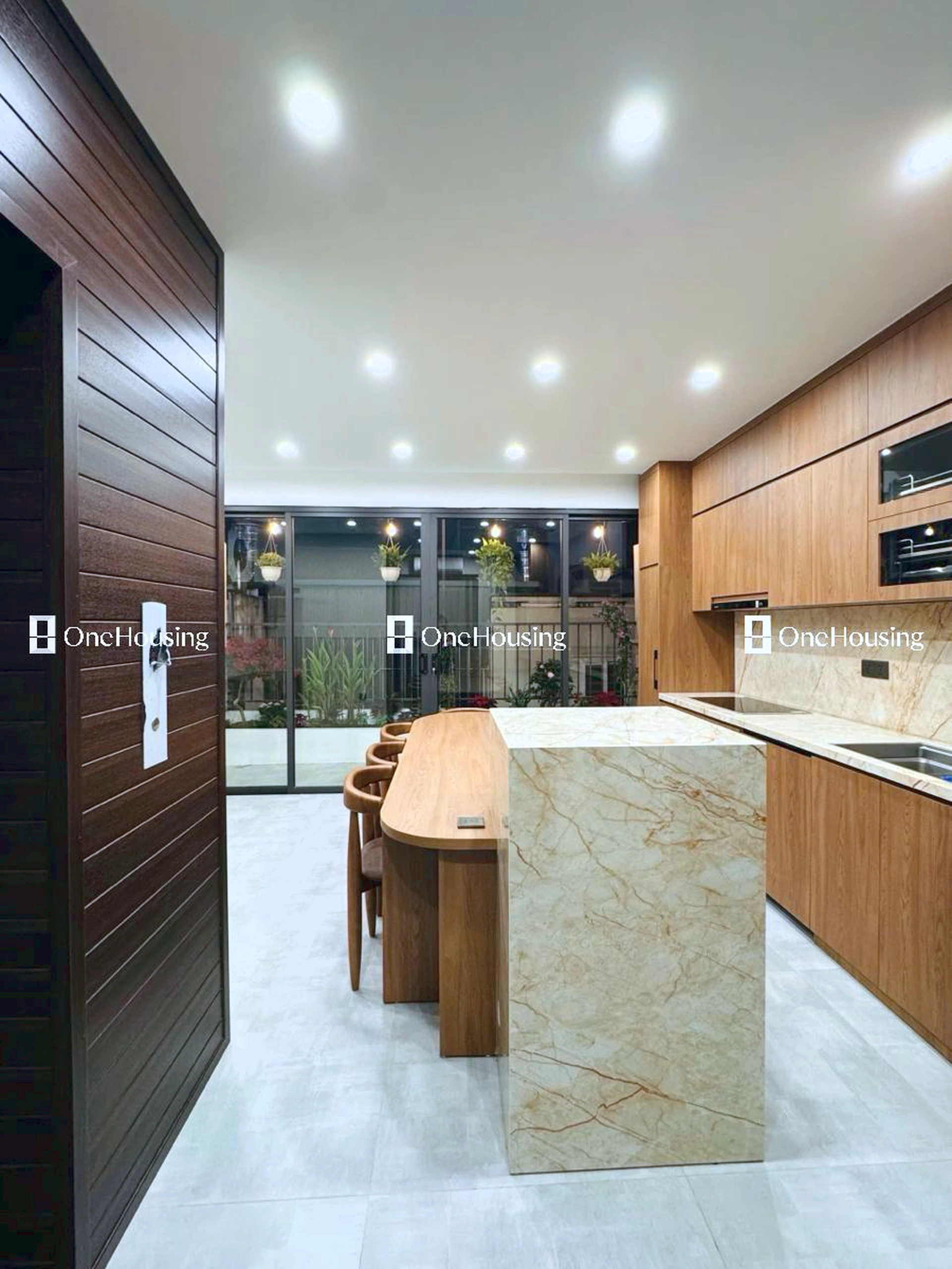 Nhà mặt ngõ cách Nguyễn Khánh Toàn 80m, P. Nghĩa Đô, Q. Cầu Giấy, TP. Hà Nội