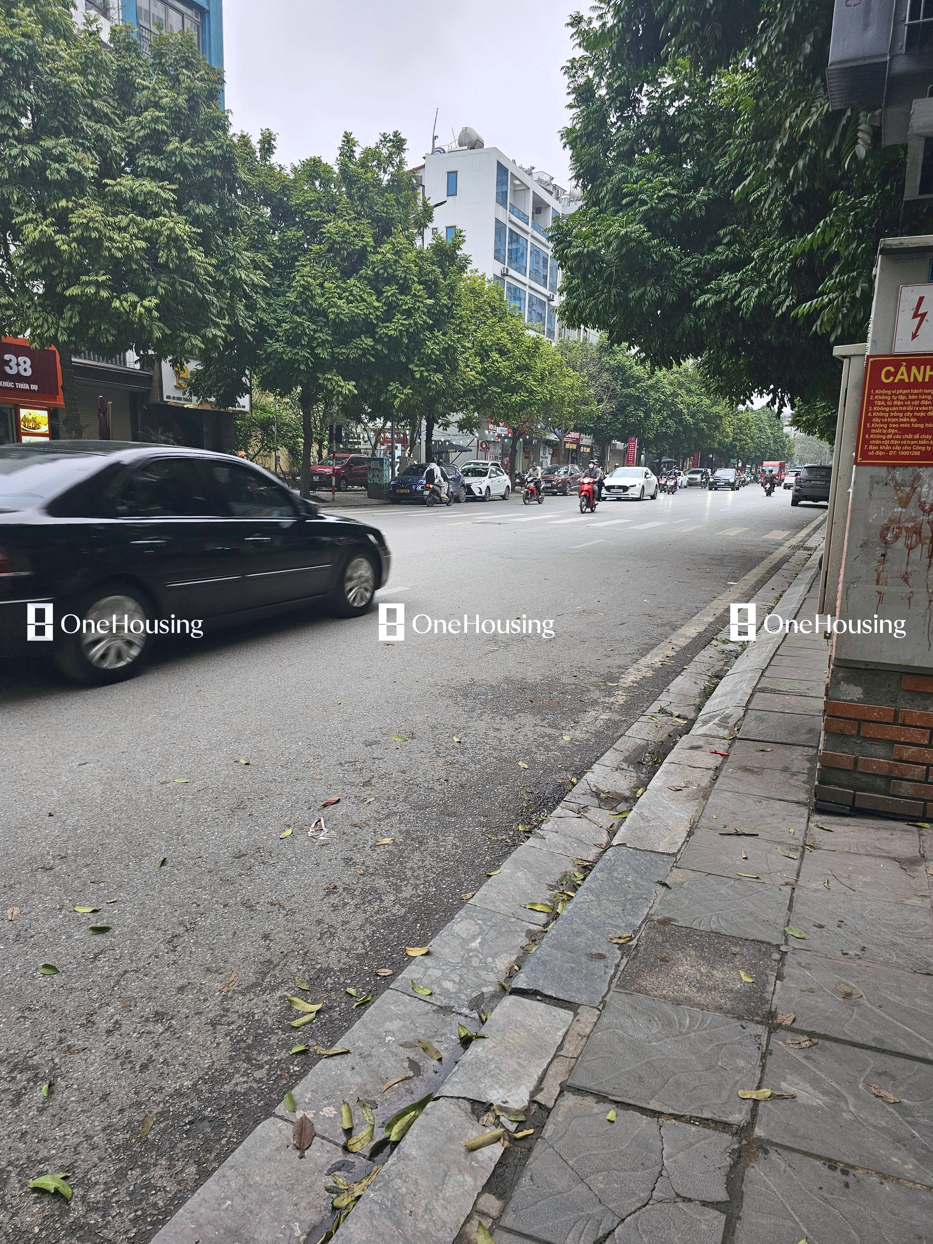 Nhà mặt ngõ cách Khúc Thừa Dụ 50m, P. Dịch Vọng, Q. Cầu Giấy, TP. Hà Nội