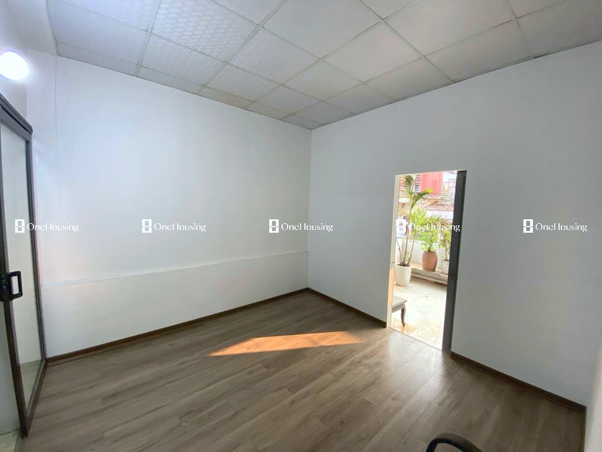 Nhà mặt ngõ cách Tư Đình 80m, P. Long Biên, Q. Long Biên, TP. Hà Nội