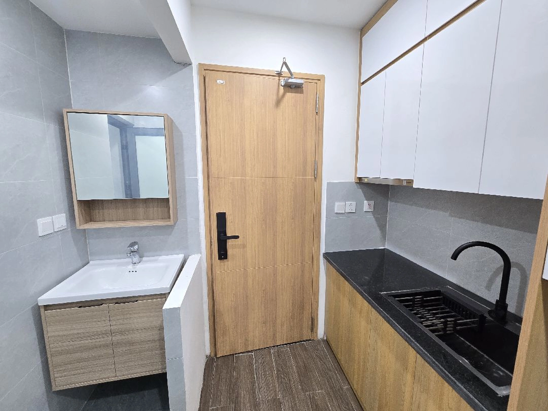 Nhà mặt ngõ cách Đình Thôn 70m, P. Mỹ Đình 1, Q. Nam Từ Liêm, TP. Hà Nội