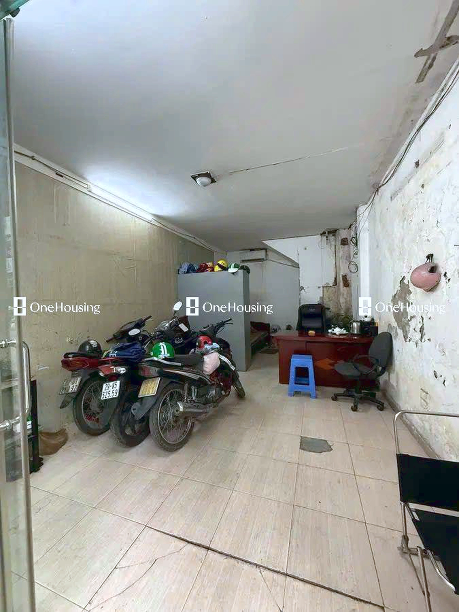 Nhà mặt phố Trần Quốc Vượng, P. Dịch Vọng, Q. Cầu Giấy, TP. Hà Nội