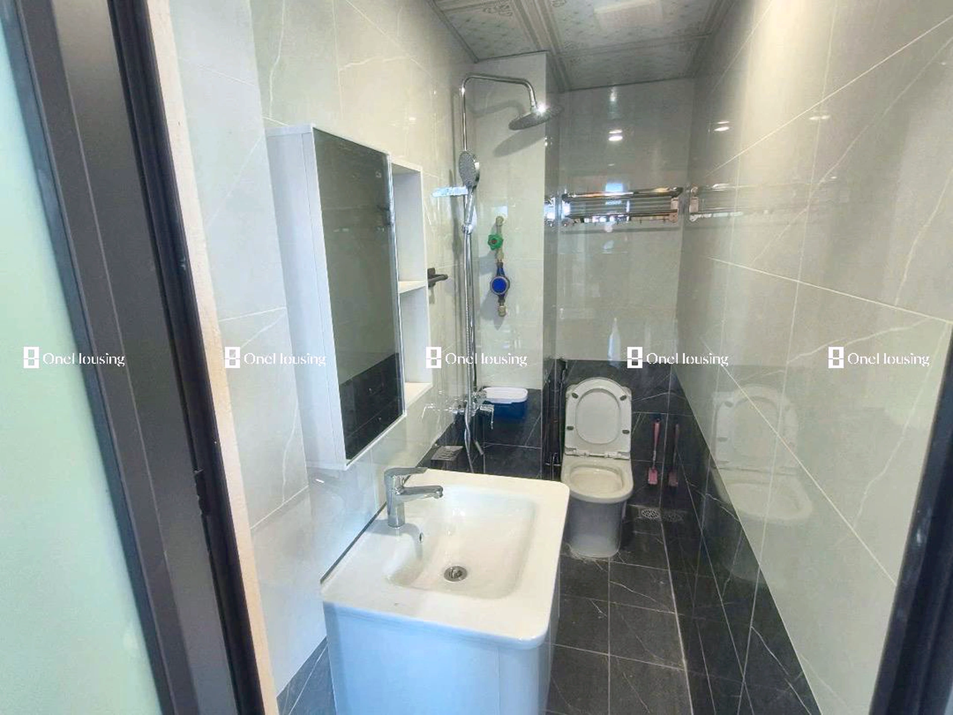 Nhà mặt ngõ cách Nguyễn Văn Cừ 50m, P. Ngọc Lâm, Q. Long Biên, TP. Hà Nội