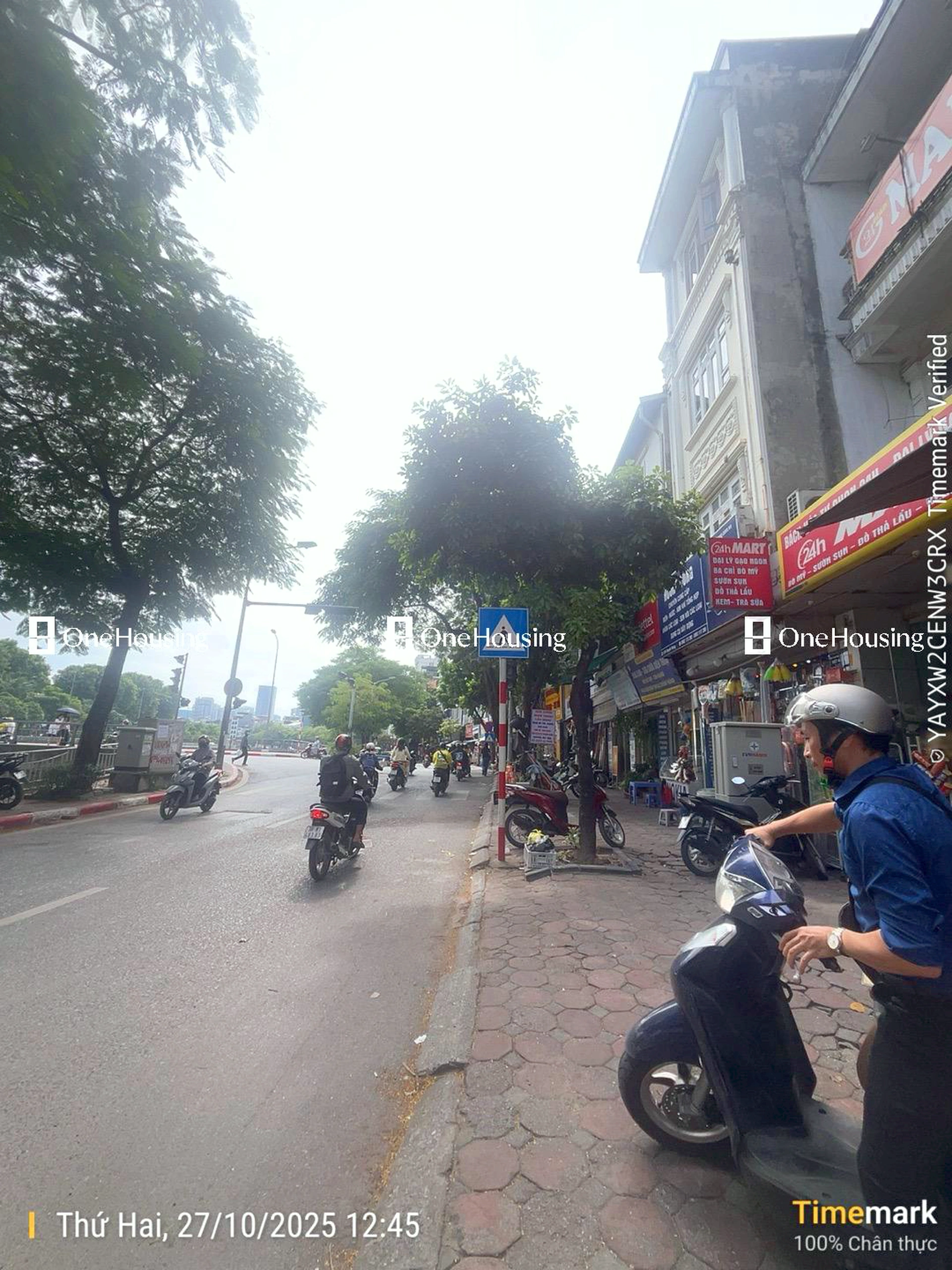 Nhà mặt phố Nguyễn Khang, P. Yên Hòa, Q. Cầu Giấy, TP. Hà Nội