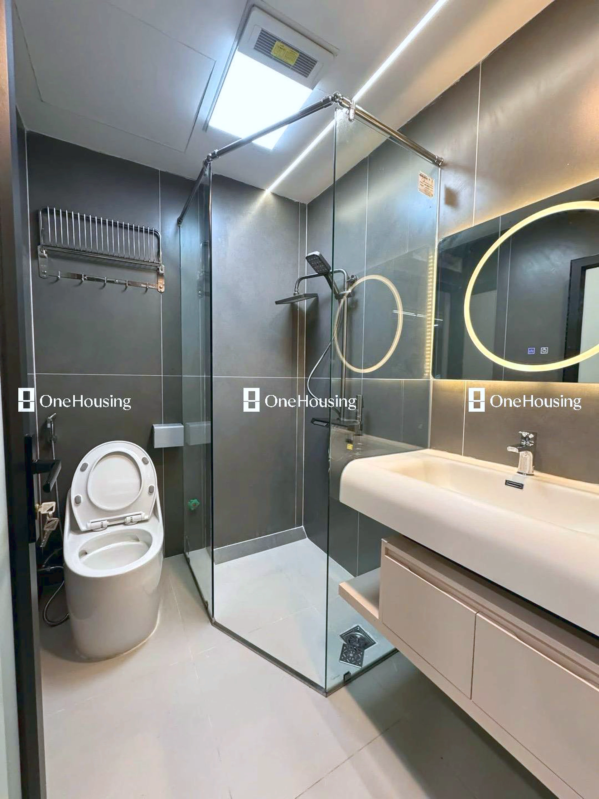 Nhà mặt ngõ cách Hoàng Quốc Việt 25m, P. Nghĩa Tân, Q. Cầu Giấy, TP. Hà Nội