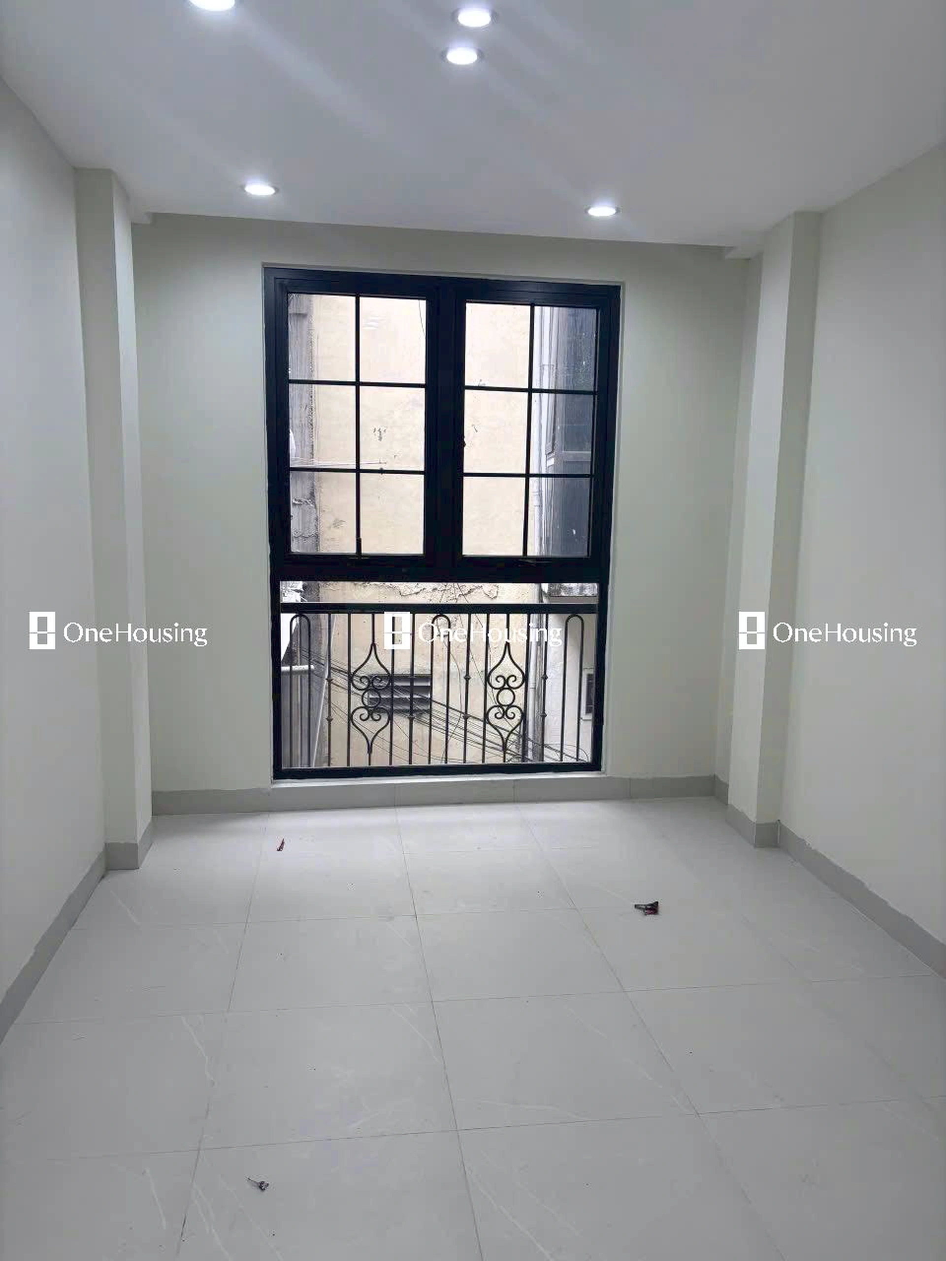 Nhà mặt ngõ cách Phan Văn Trị 15m, P. Văn Miếu, Q. Đống Đa, TP. Hà Nội