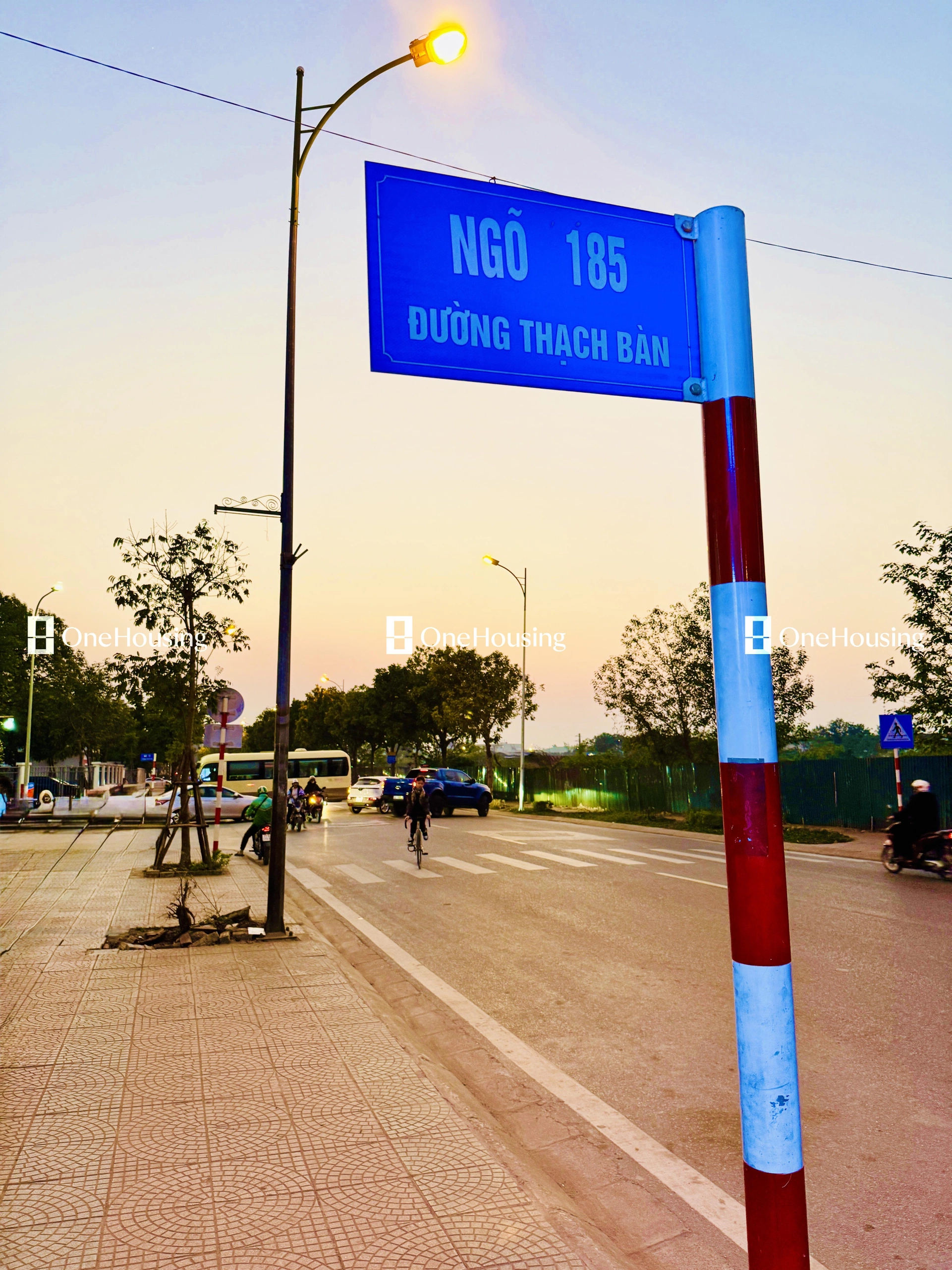 Nhà mặt ngõ cách Thạch Bàn 20m, P. Thạch Bàn, Q. Long Biên, TP. Hà Nội