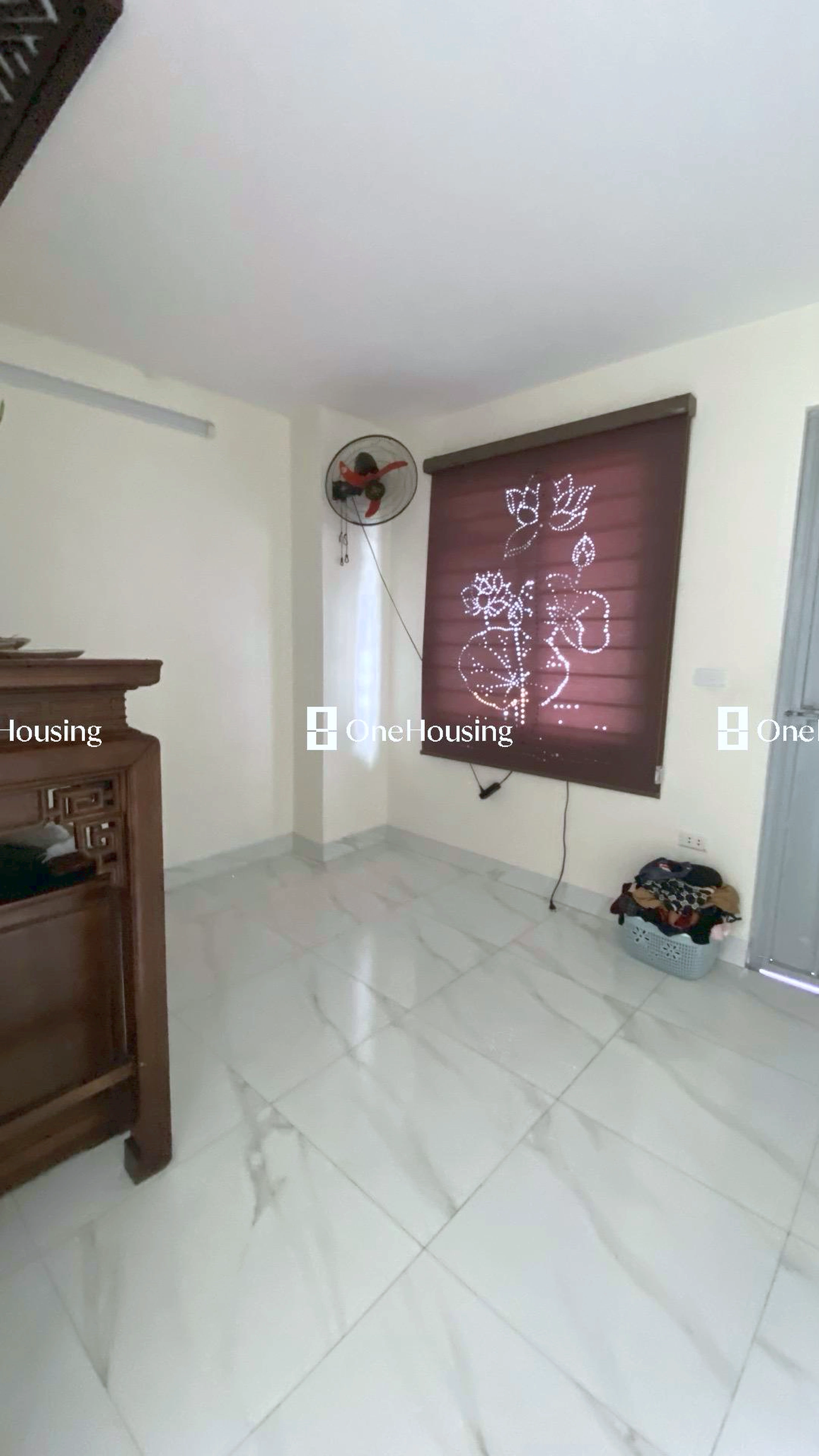 Nhà mặt ngõ cách Nguyễn Văn Cừ 100m, P. Gia Thụy, Q. Long Biên, TP. Hà Nội