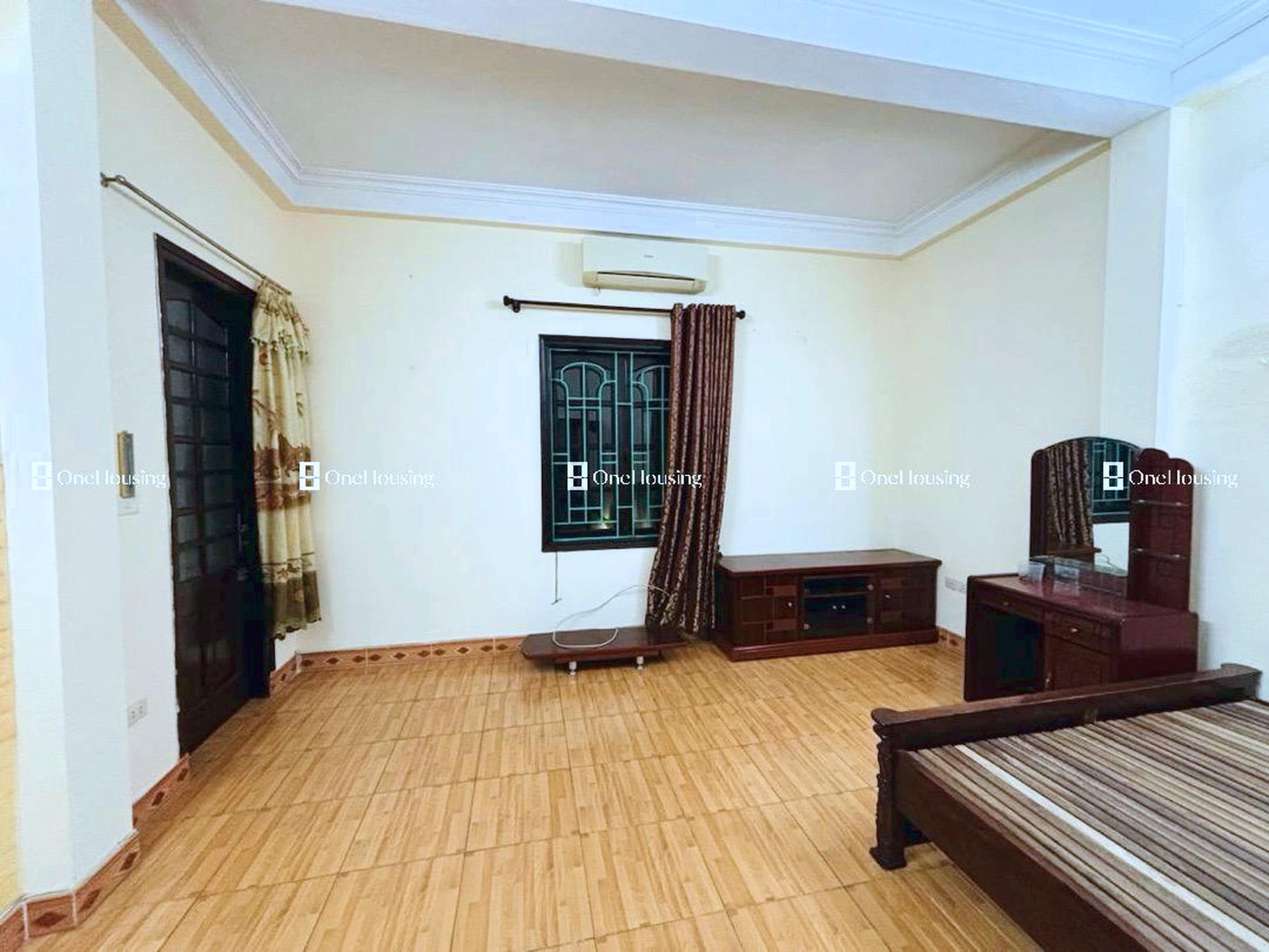 Nhà mặt ngõ cách Hoàng Hoa Thám 50m, P. Liễu Giai, Q. Ba Đình, TP. Hà Nội