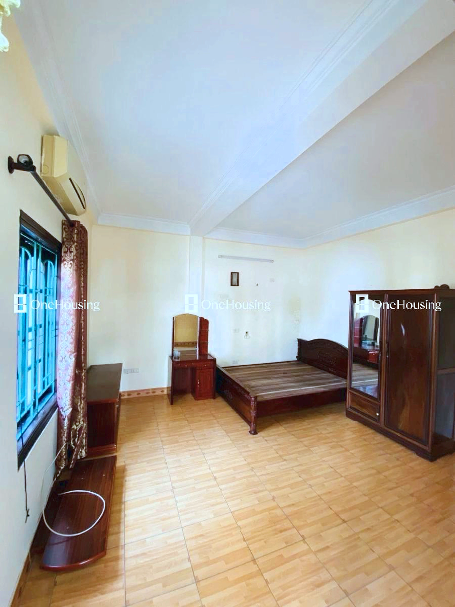 Nhà mặt ngõ cách Hoàng Hoa Thám 50m, P. Liễu Giai, Q. Ba Đình, TP. Hà Nội