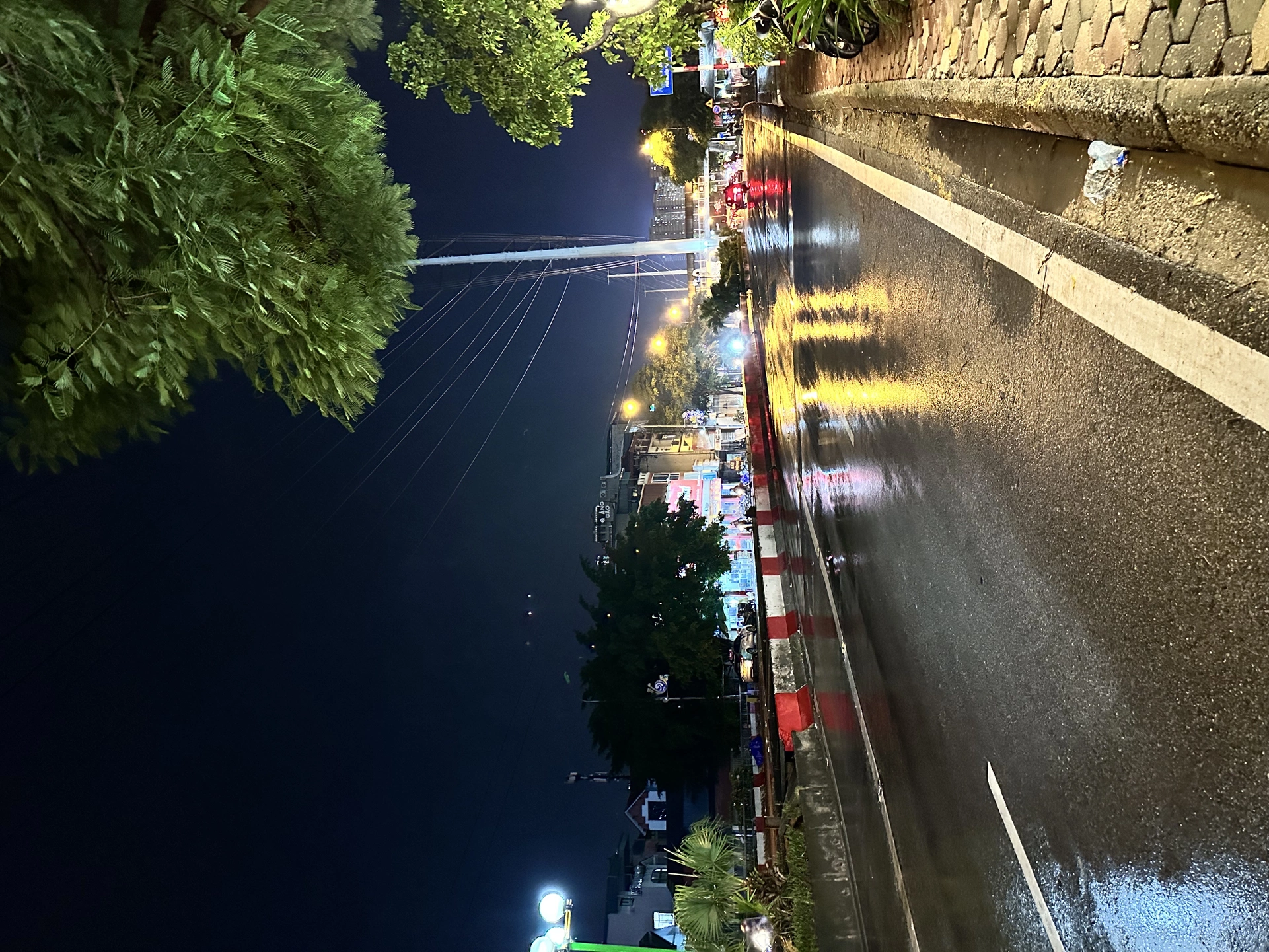 Nhà mặt phố Đường Tố Hữu, P. La Khê, Q. Hà Đông, TP. Hà Nội