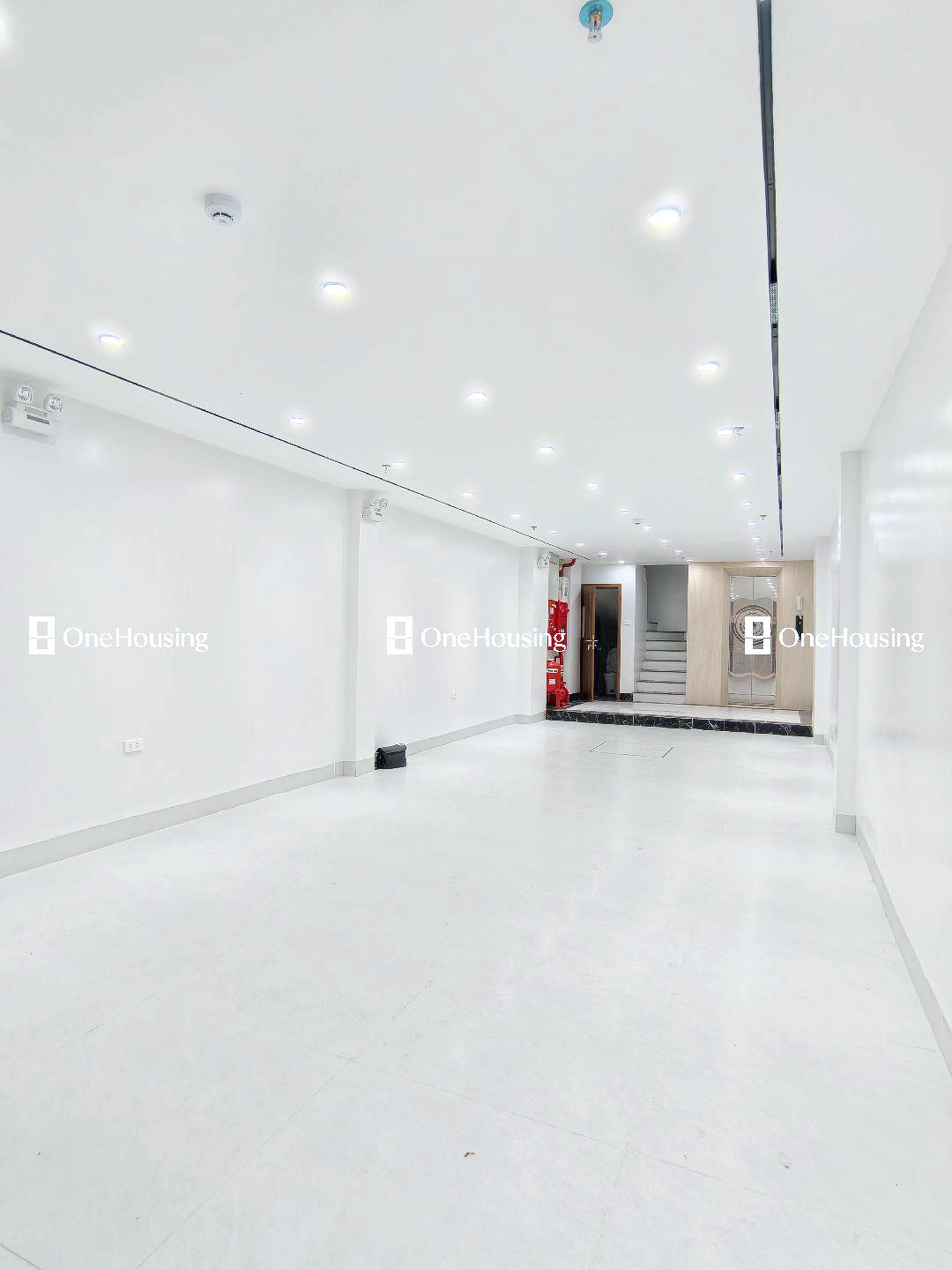 Nhà mặt ngõ cách Trần Duy Hưng 30m, P. Trung Hòa, Q. Cầu Giấy, TP. Hà Nội