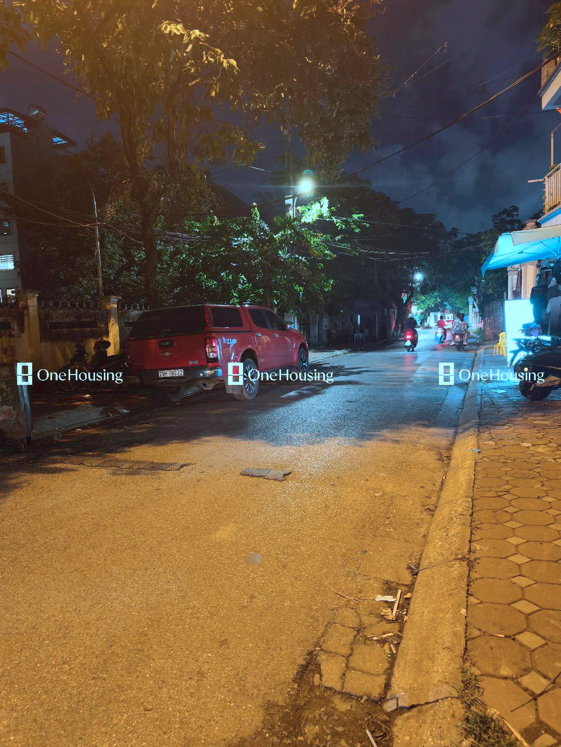 Nhà mặt ngõ cách Nguyễn Văn Cừ 30m, P. Gia Thụy, Q. Long Biên, TP. Hà Nội