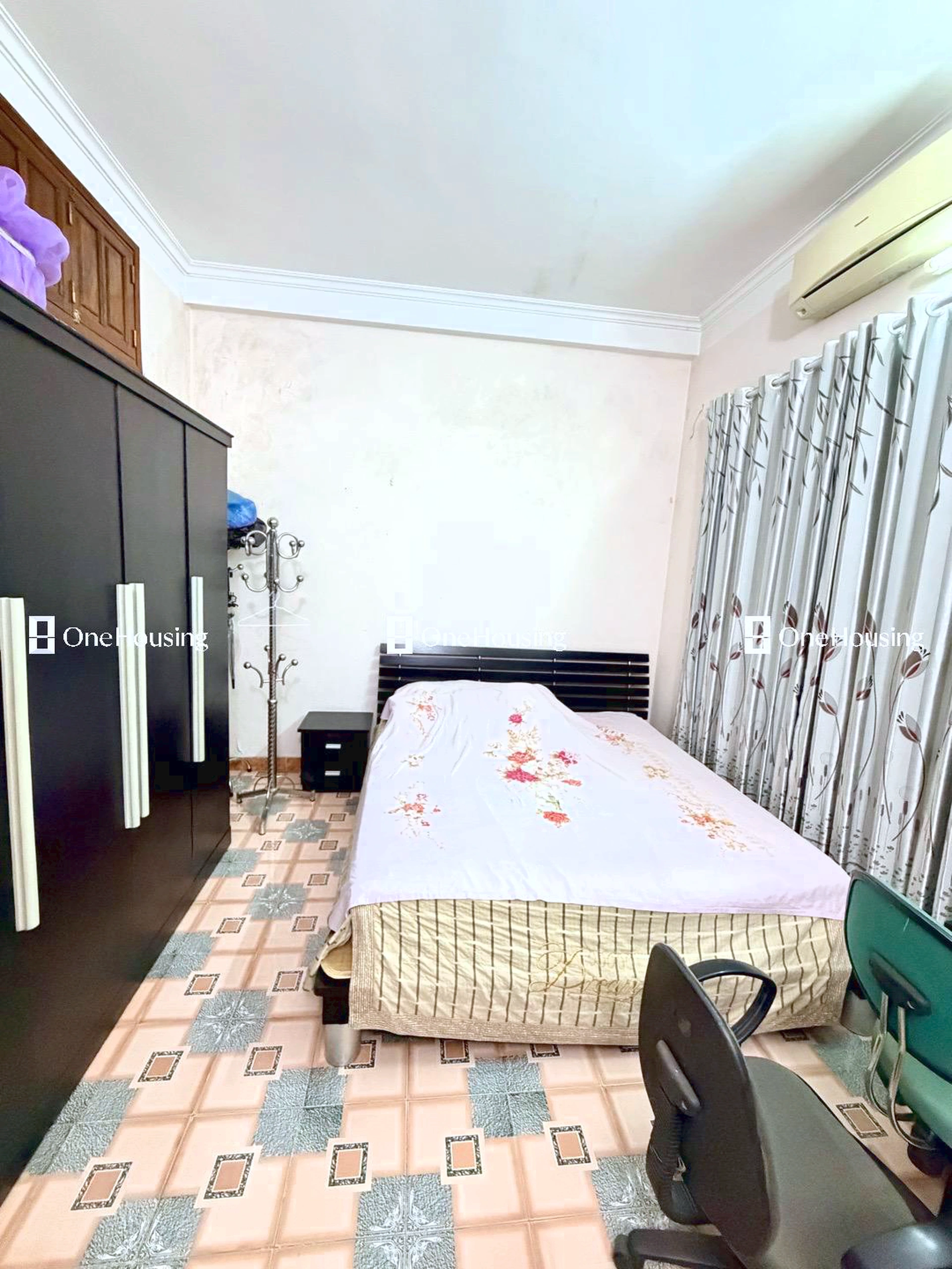 Nhà mặt ngõ cách Phạm Văn Đồng 50m, P. Mai Dịch, Q. Cầu Giấy, TP. Hà Nội