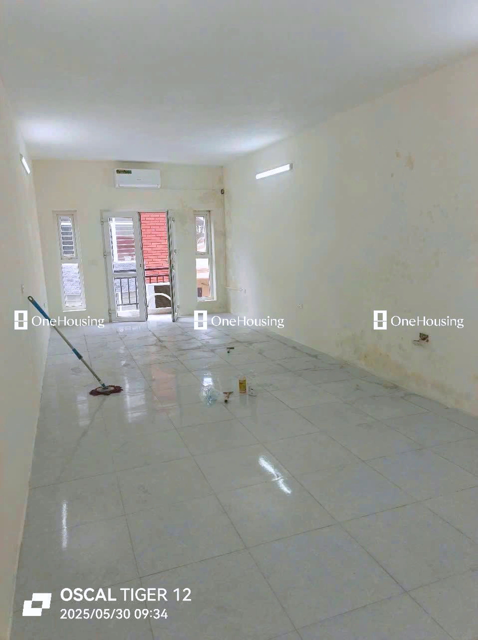 Nhà mặt ngõ cách Phạm Văn Đồng 70m, P. Cổ Nhuế 1, Q. Bắc Từ Liêm, TP. Hà Nội